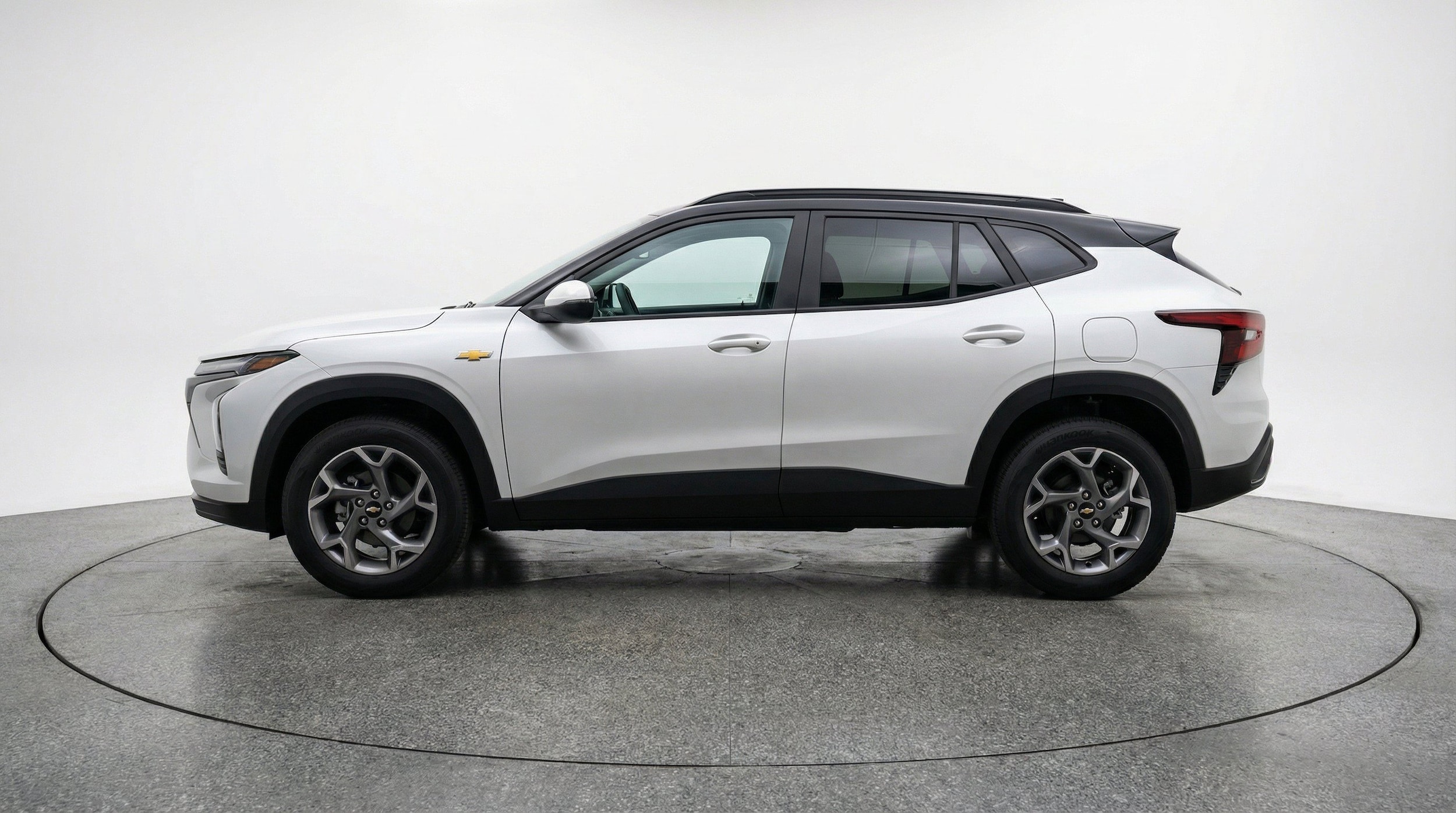 Thumbnail: 2025 Chevrolet Trax - 5