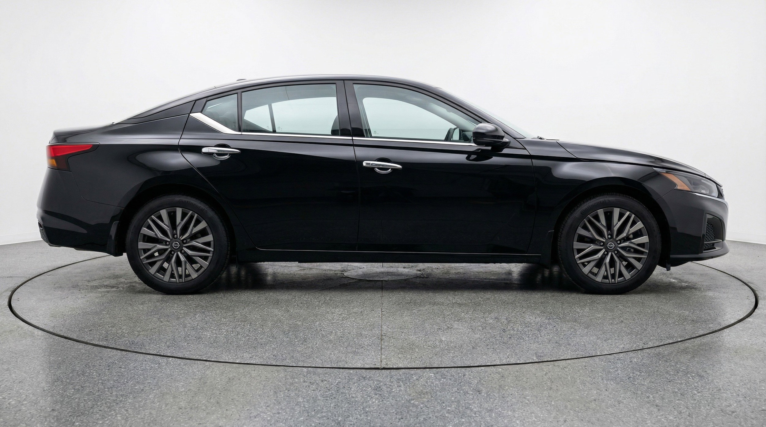 Thumbnail: 2025 Nissan Altima - 11