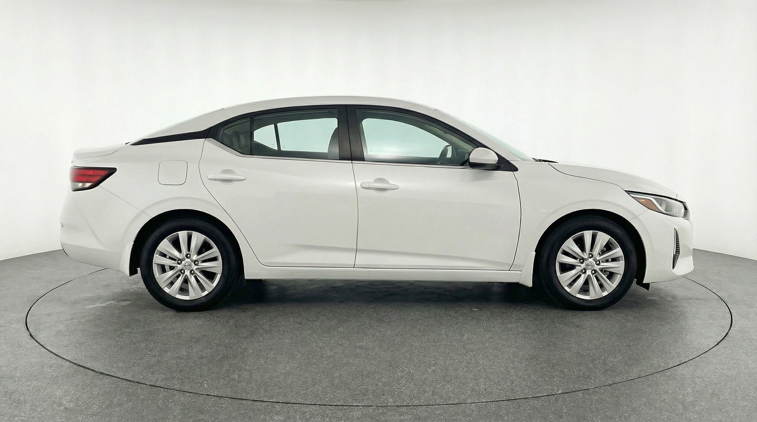 Thumbnail: 2025 Nissan Sentra - 11