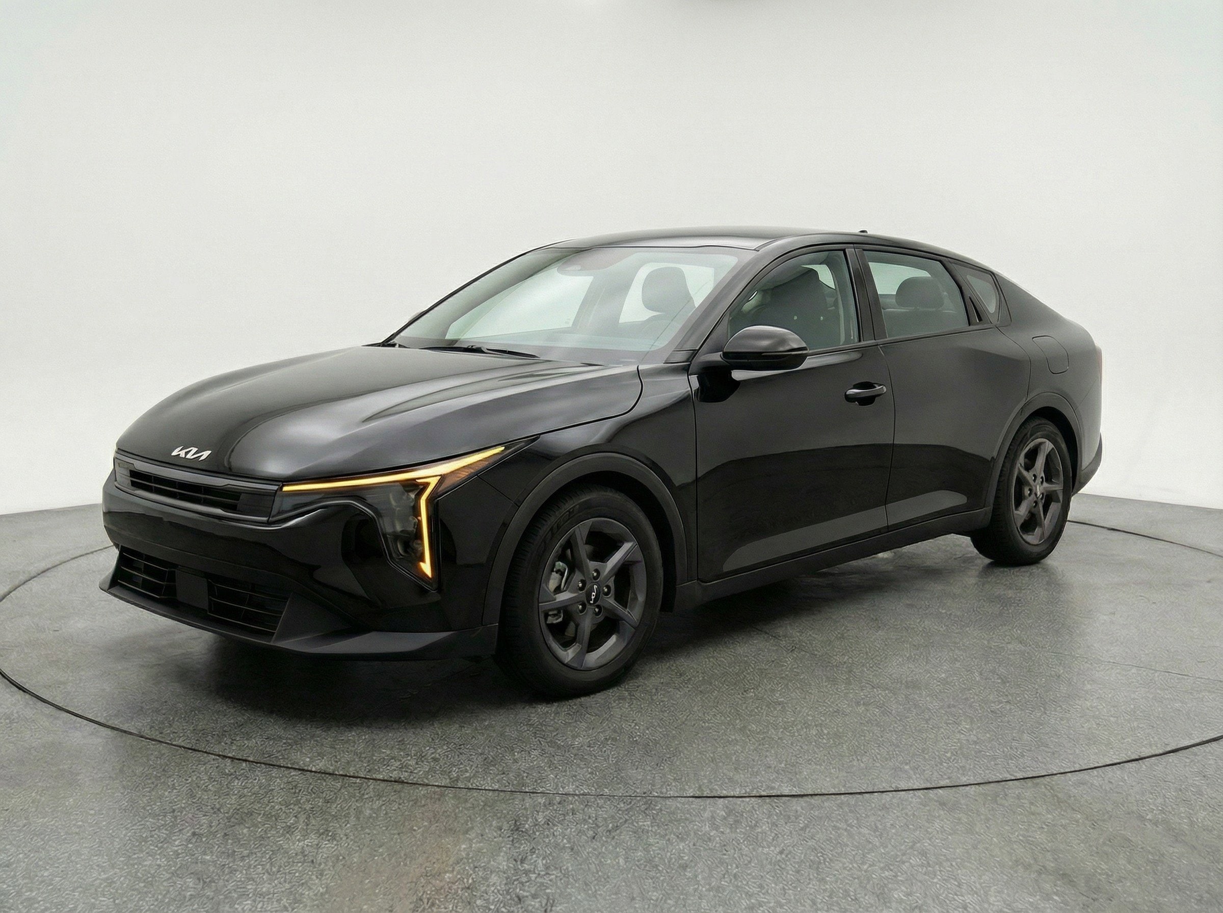 Thumbnail: 2025 Kia K4 - 3