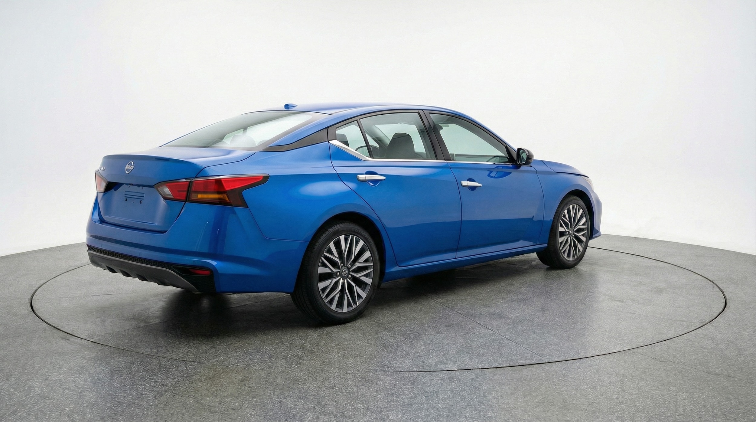 Thumbnail: 2025 Nissan Altima - 7