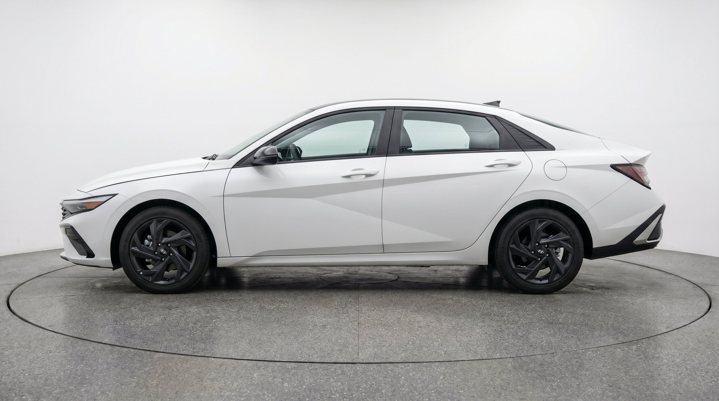 Thumbnail: 2026 Hyundai Elantra - 5