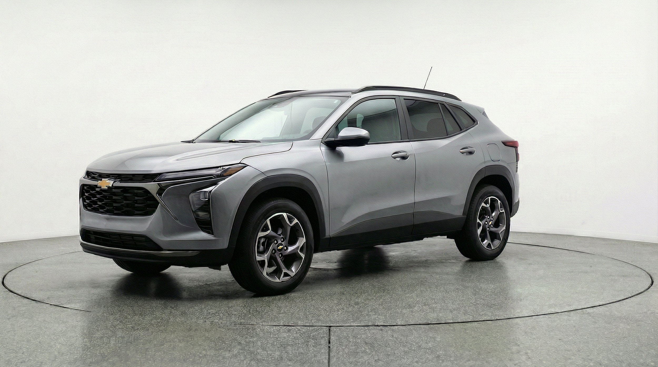 Thumbnail: 2025 Chevrolet Trax - 3