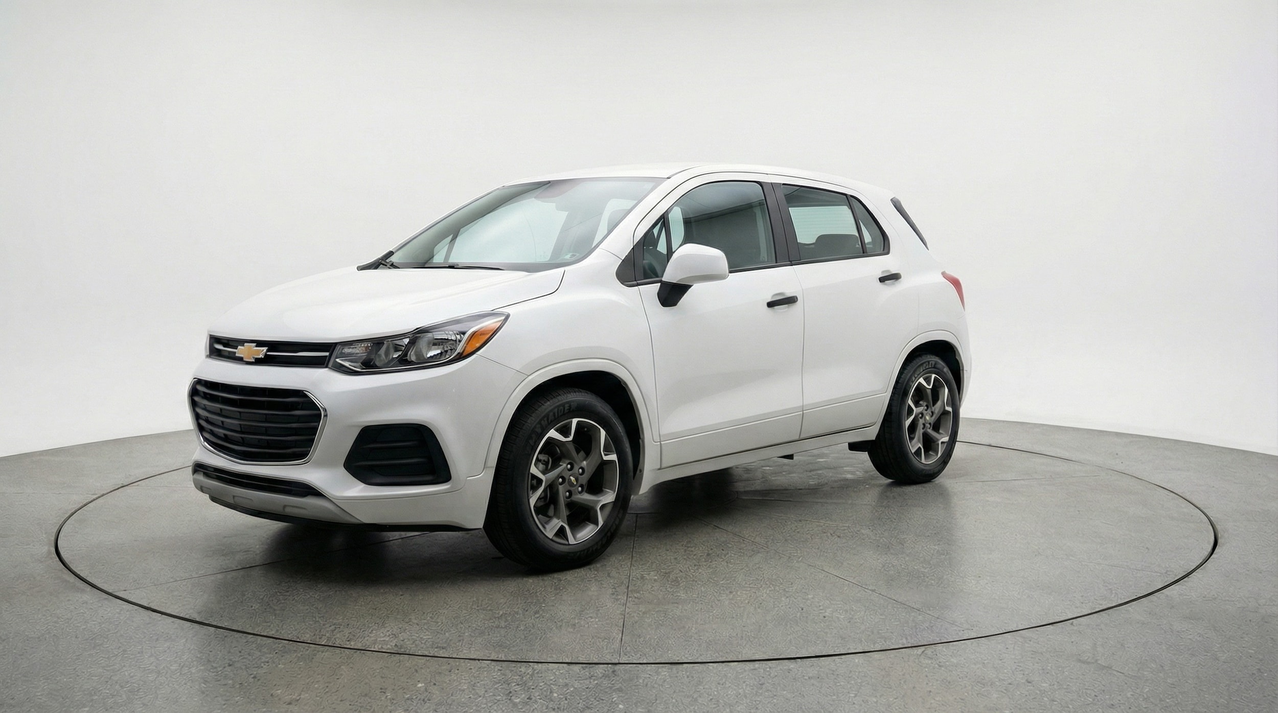 Thumbnail: 2025 Chevrolet Trax - 3