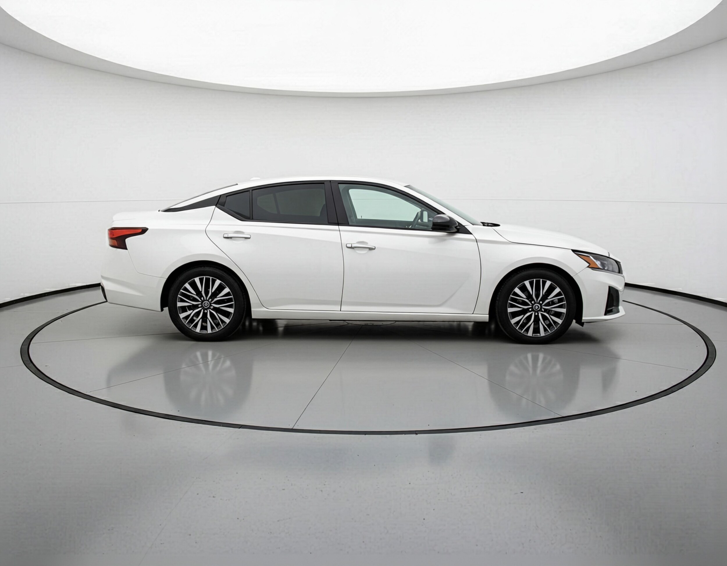 Thumbnail: 2025 Nissan Altima - 8