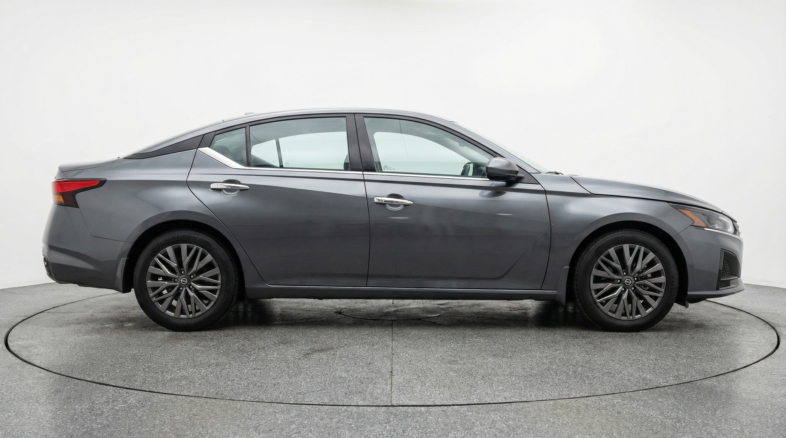 Thumbnail: 2025 Nissan Altima - 8