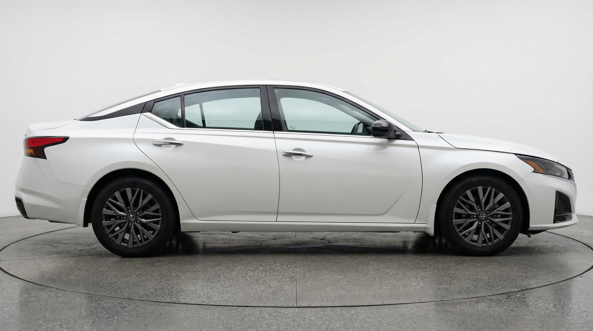 Thumbnail: 2025 Nissan Altima - 8