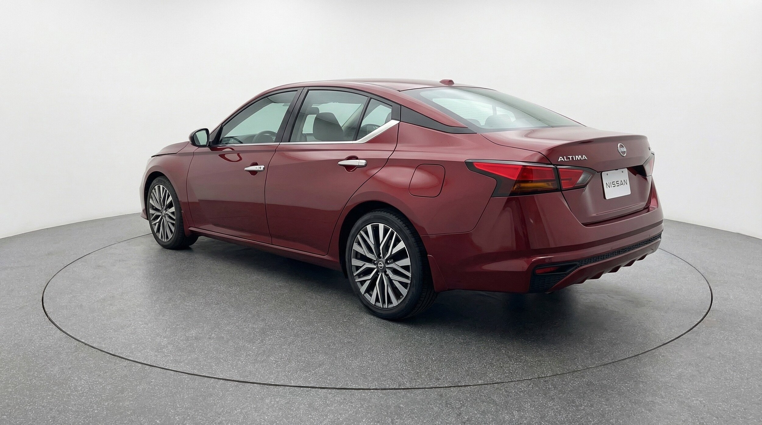 Thumbnail: 2025 Nissan Altima - 6