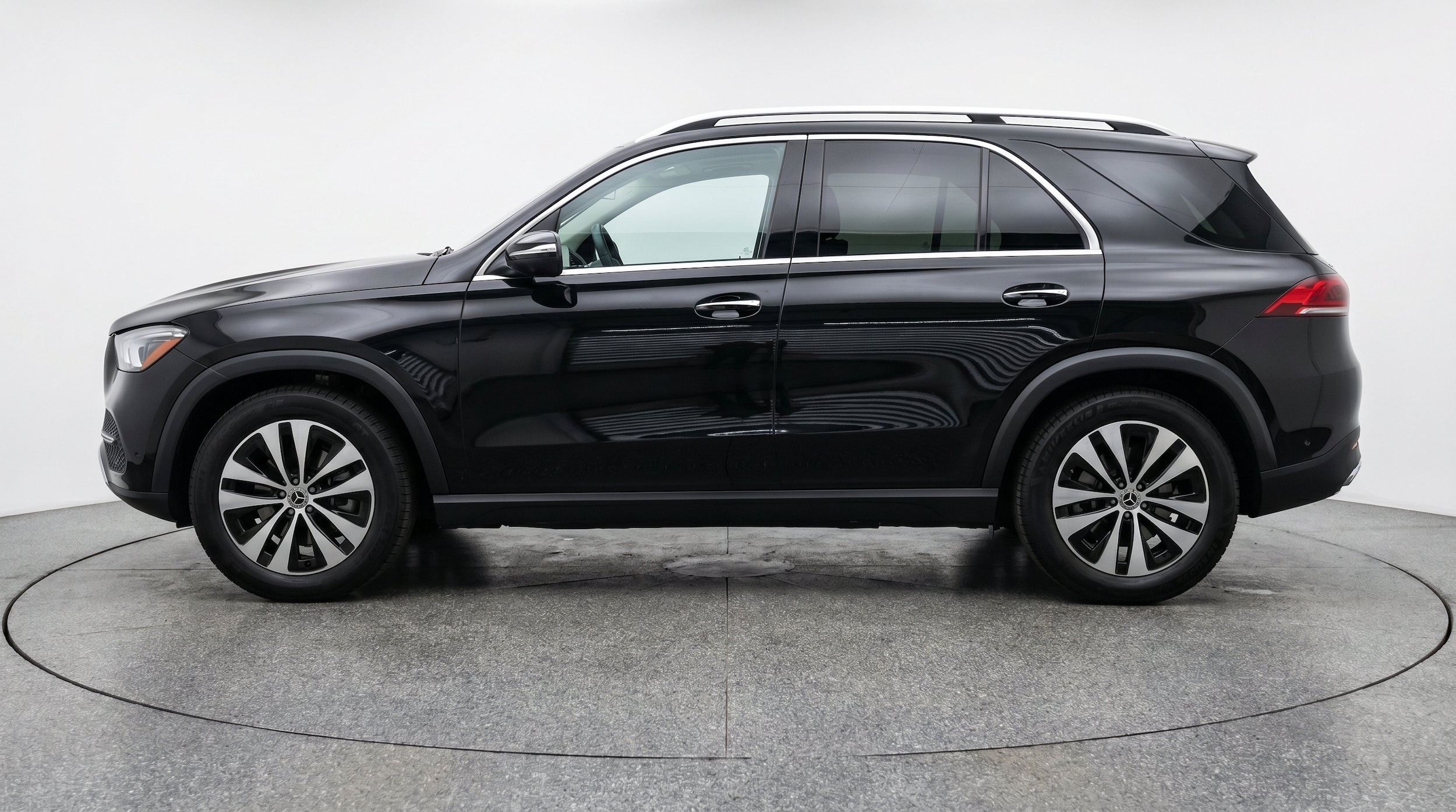 Thumbnail: 2026 Mercedes-Benz GLE - 5
