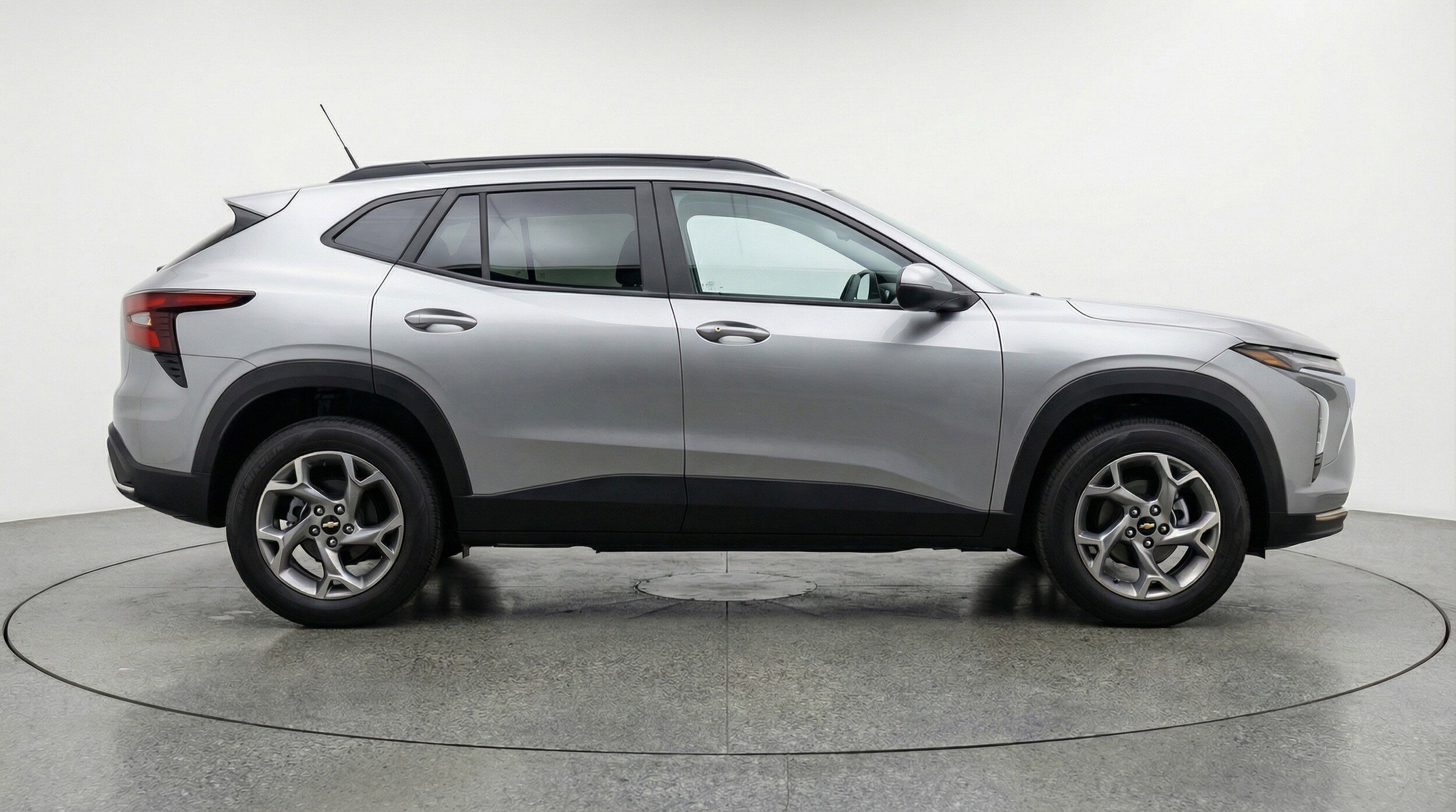 Thumbnail: 2025 Chevrolet Trax - 11