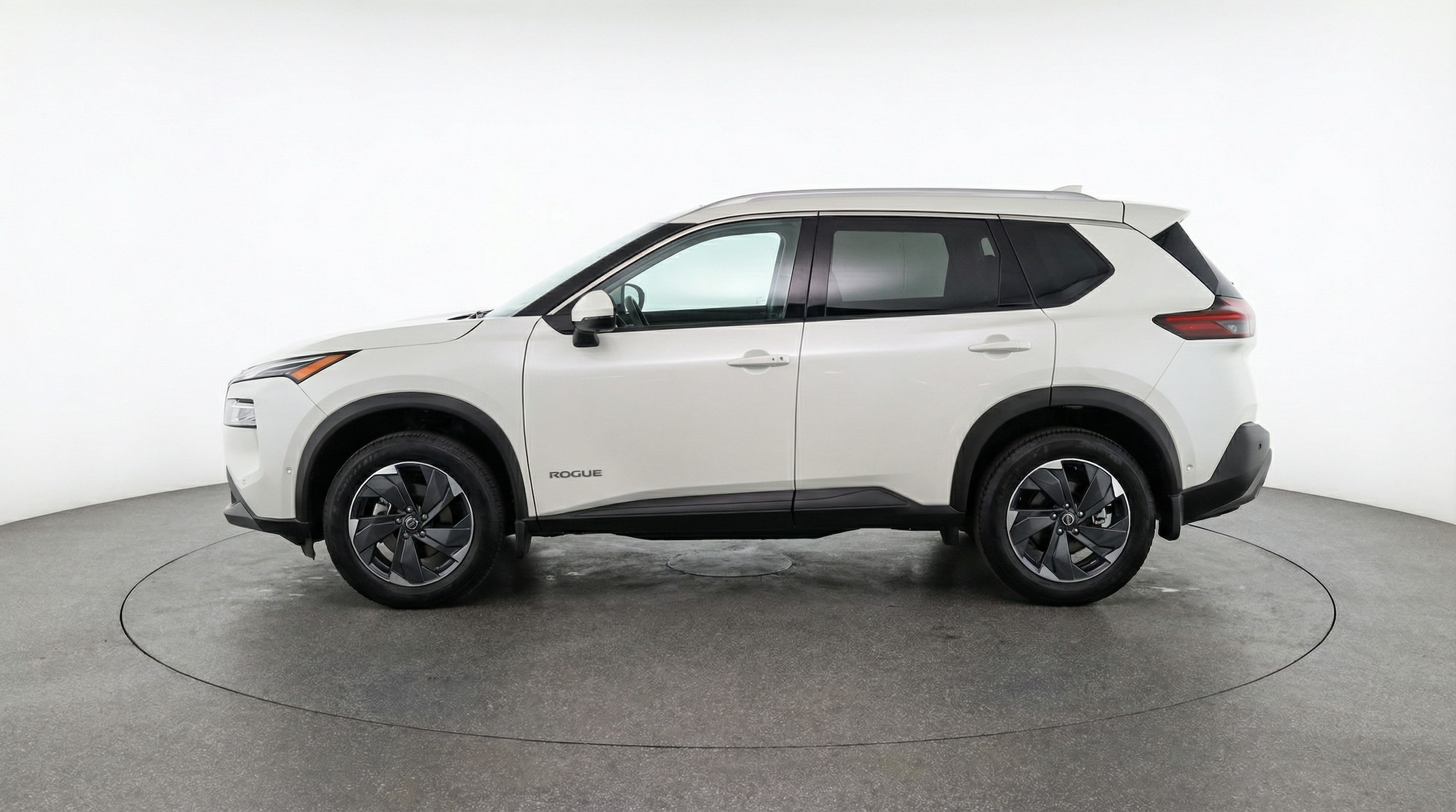 Thumbnail: 2025 Nissan Rogue - 4