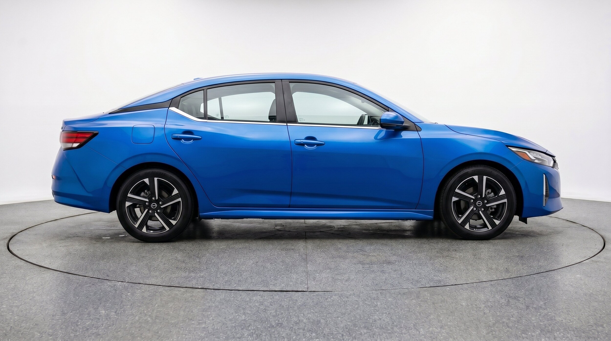 Thumbnail: 2025 Nissan Sentra - 11