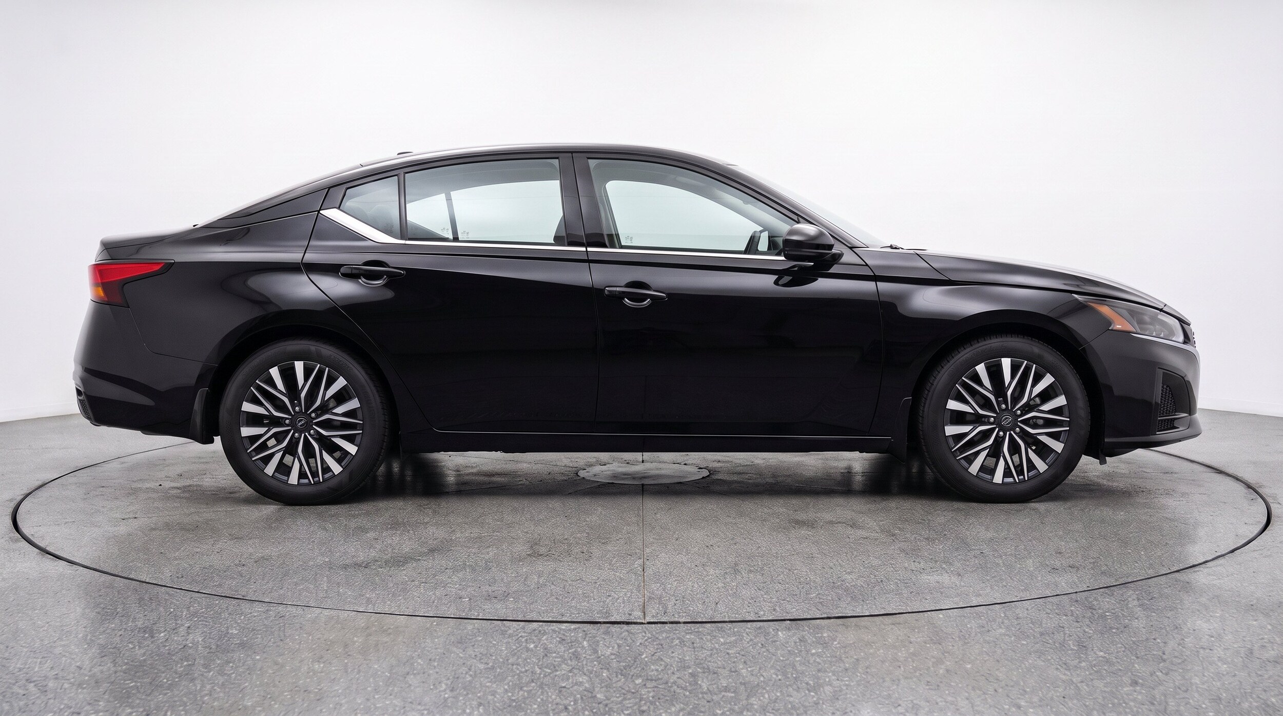 Thumbnail: 2026 Nissan Altima - 10