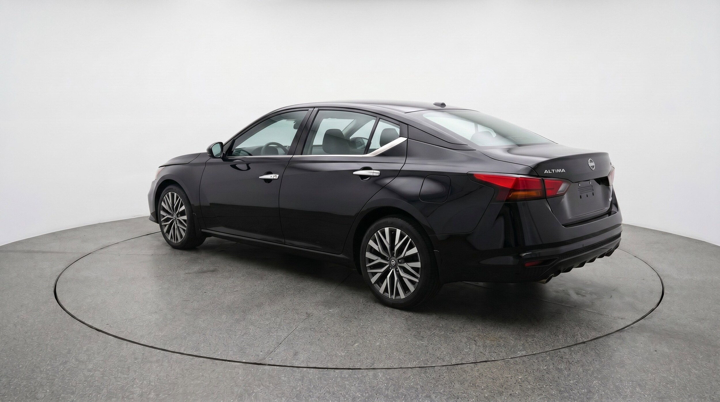 Thumbnail: 2025 Nissan Altima - 6