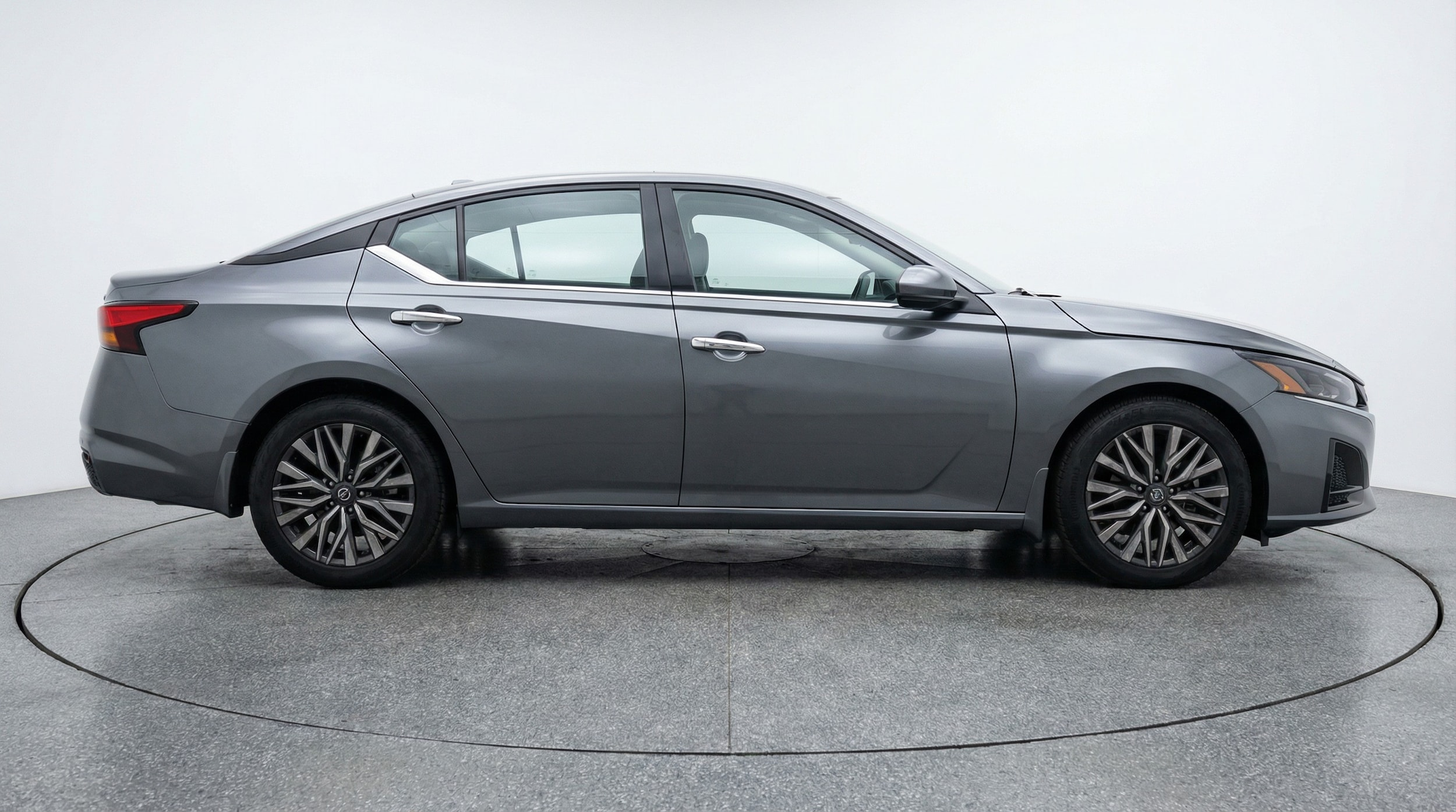 Thumbnail: 2025 Nissan Altima - 8