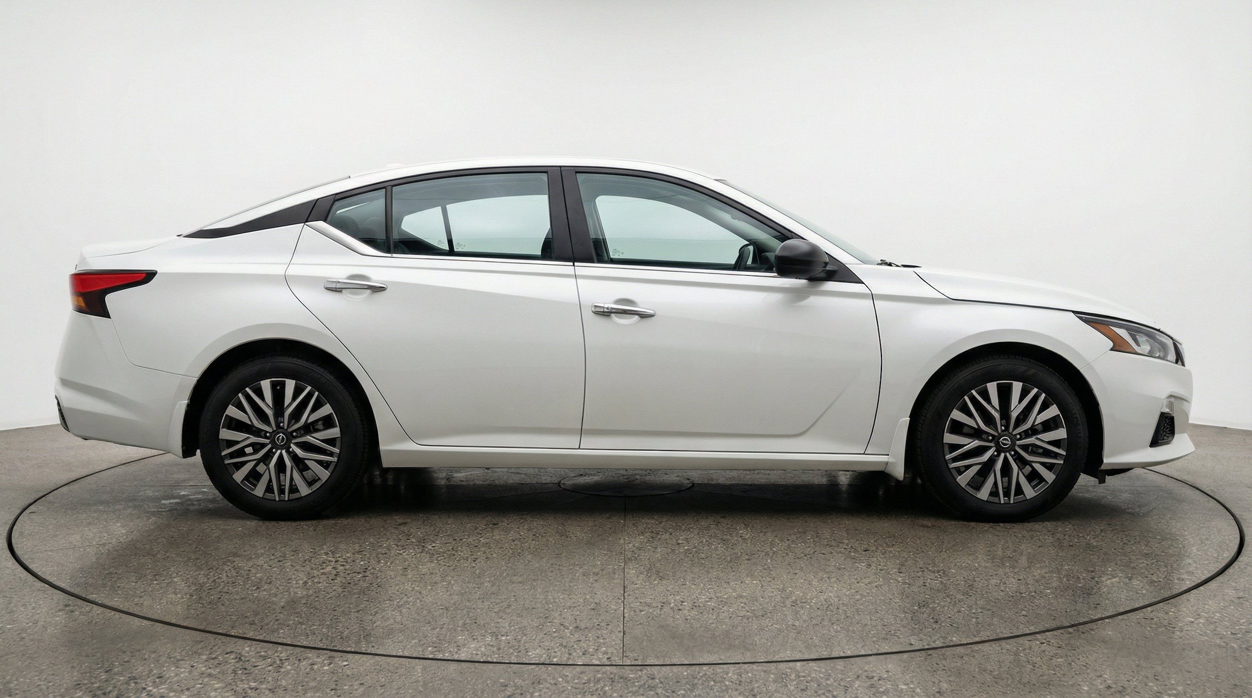 Thumbnail: 2025 Nissan Altima - 11