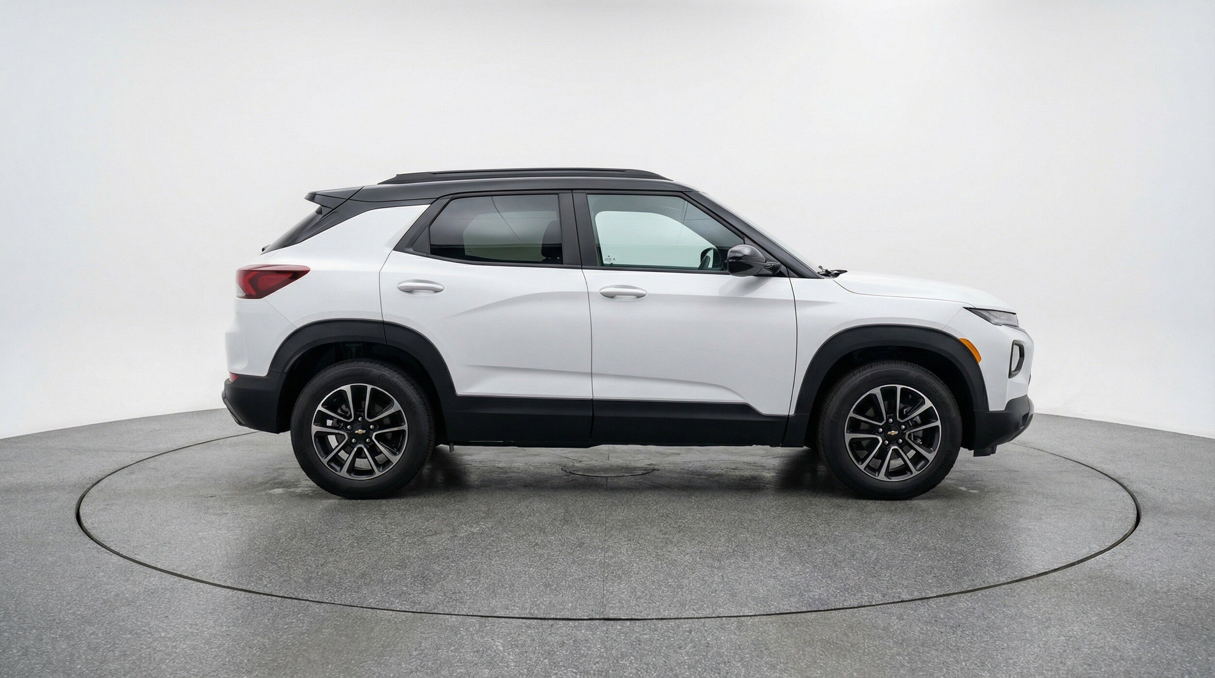 Thumbnail: 2025 Chevrolet TrailBlazer - 11