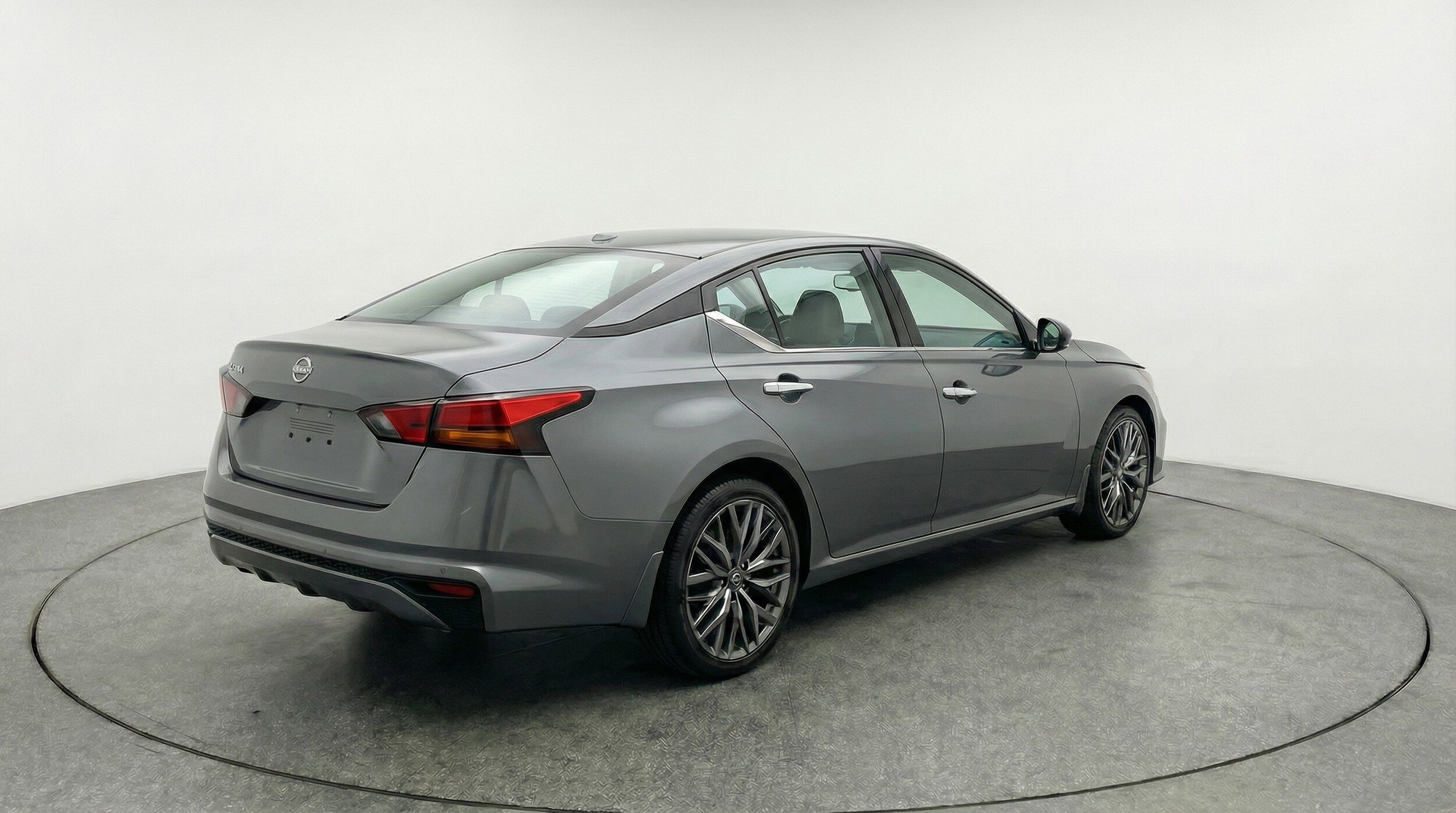 Thumbnail: 2025 Nissan Altima - 9
