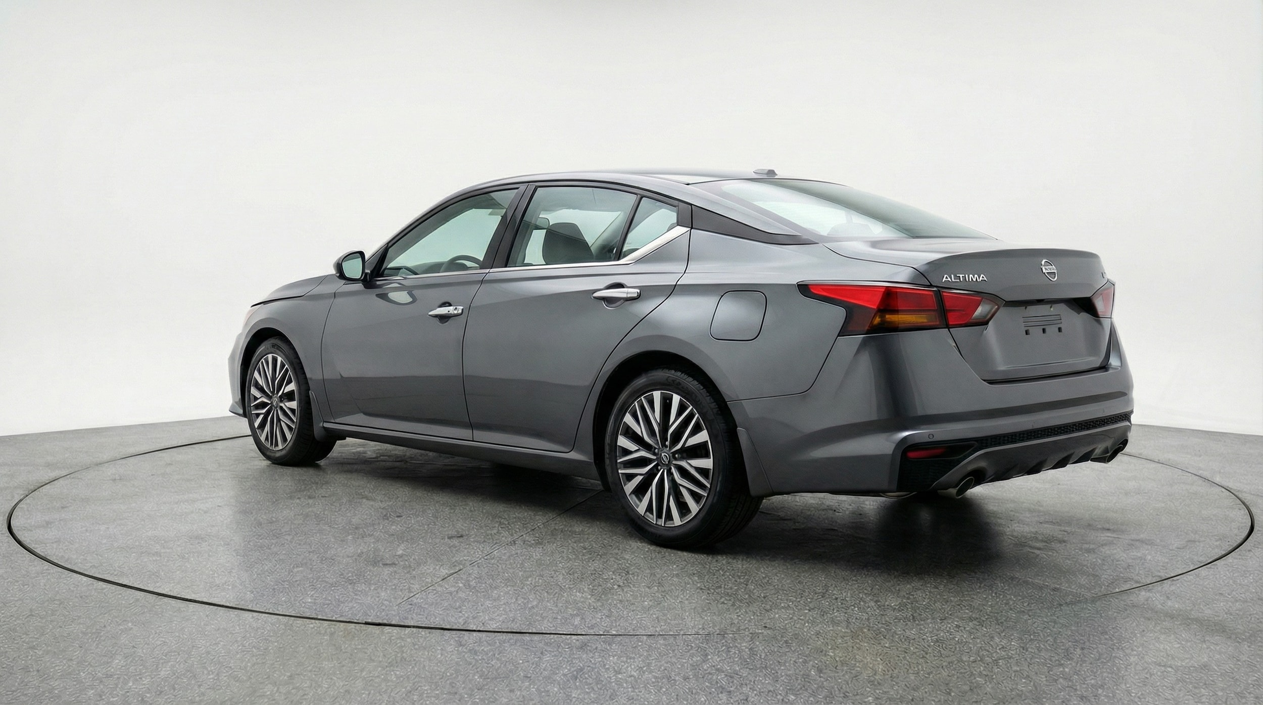 Thumbnail: 2025 Nissan Altima - 5