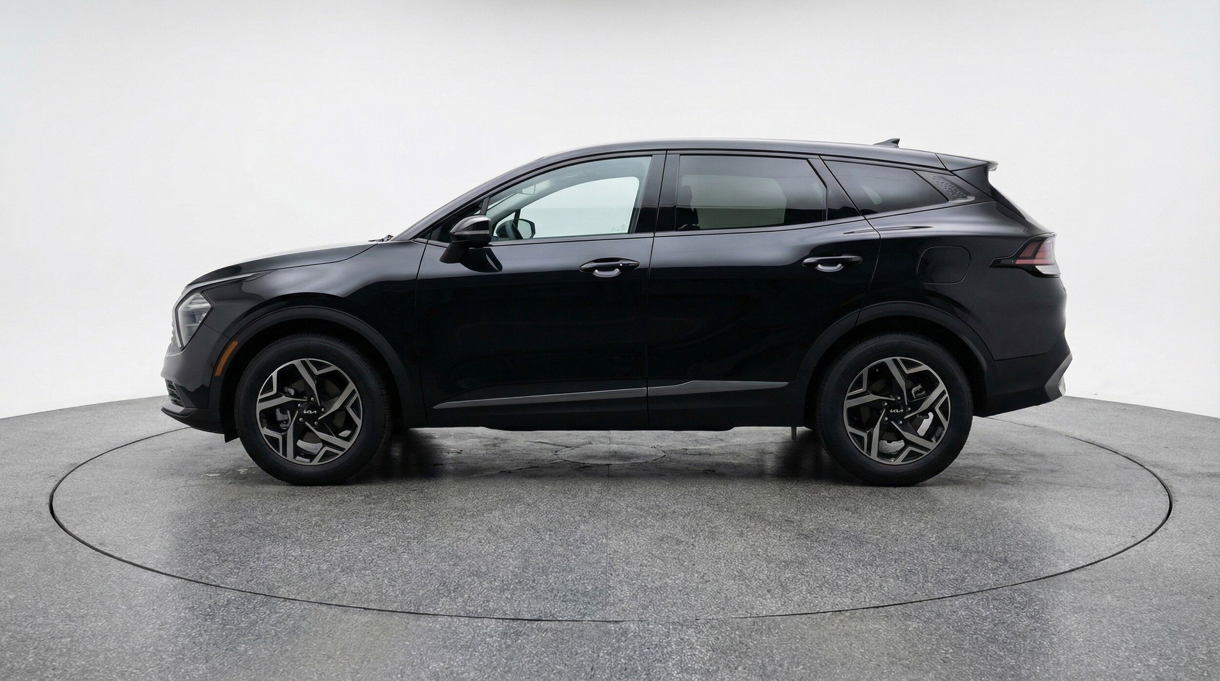 Thumbnail: 2025 Kia Sportage - 5