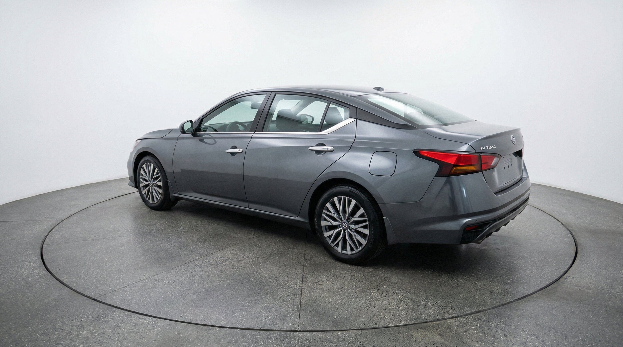Thumbnail: 2025 Nissan Altima - 6