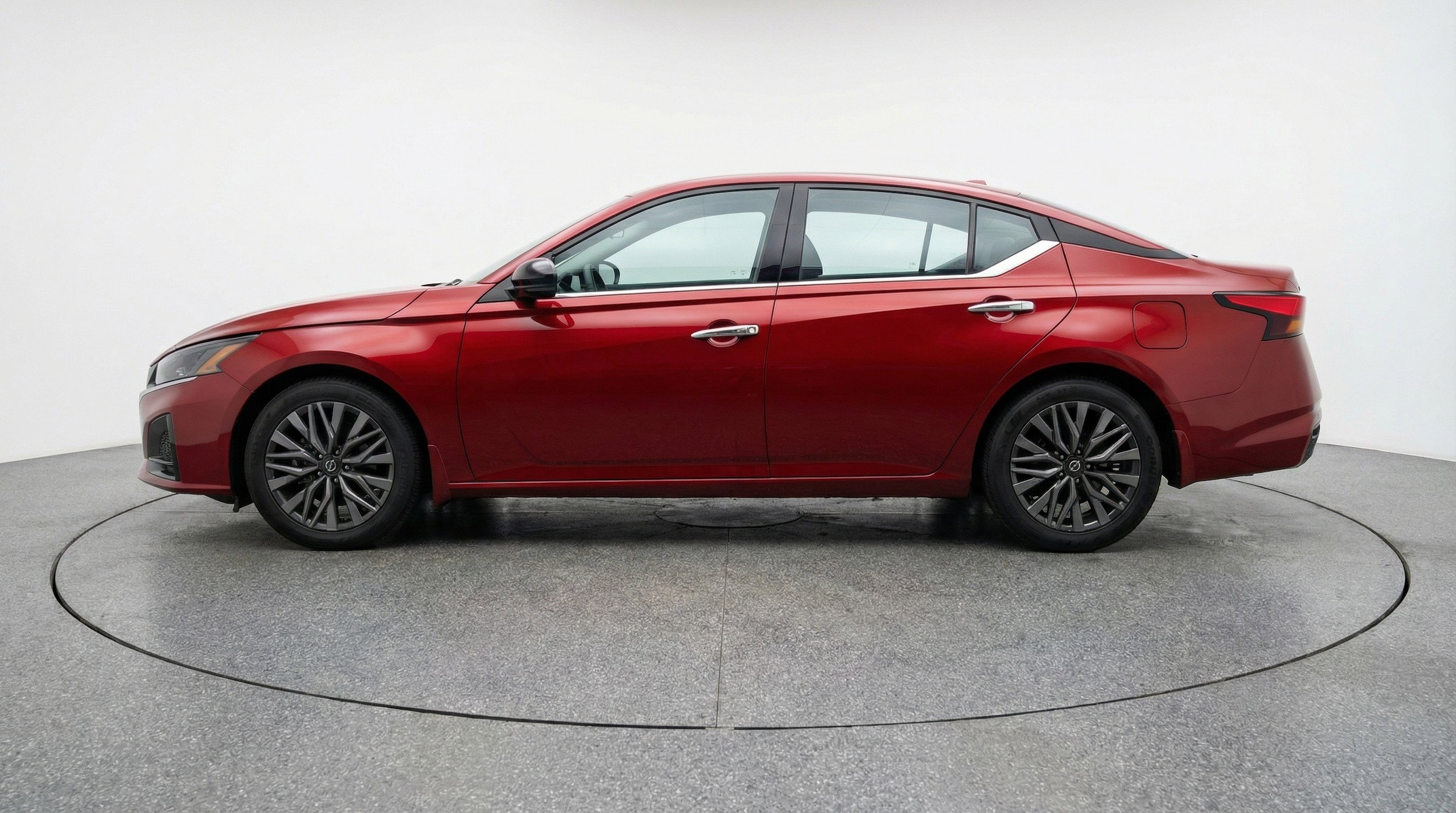 Thumbnail: 2025 Nissan Altima - 5