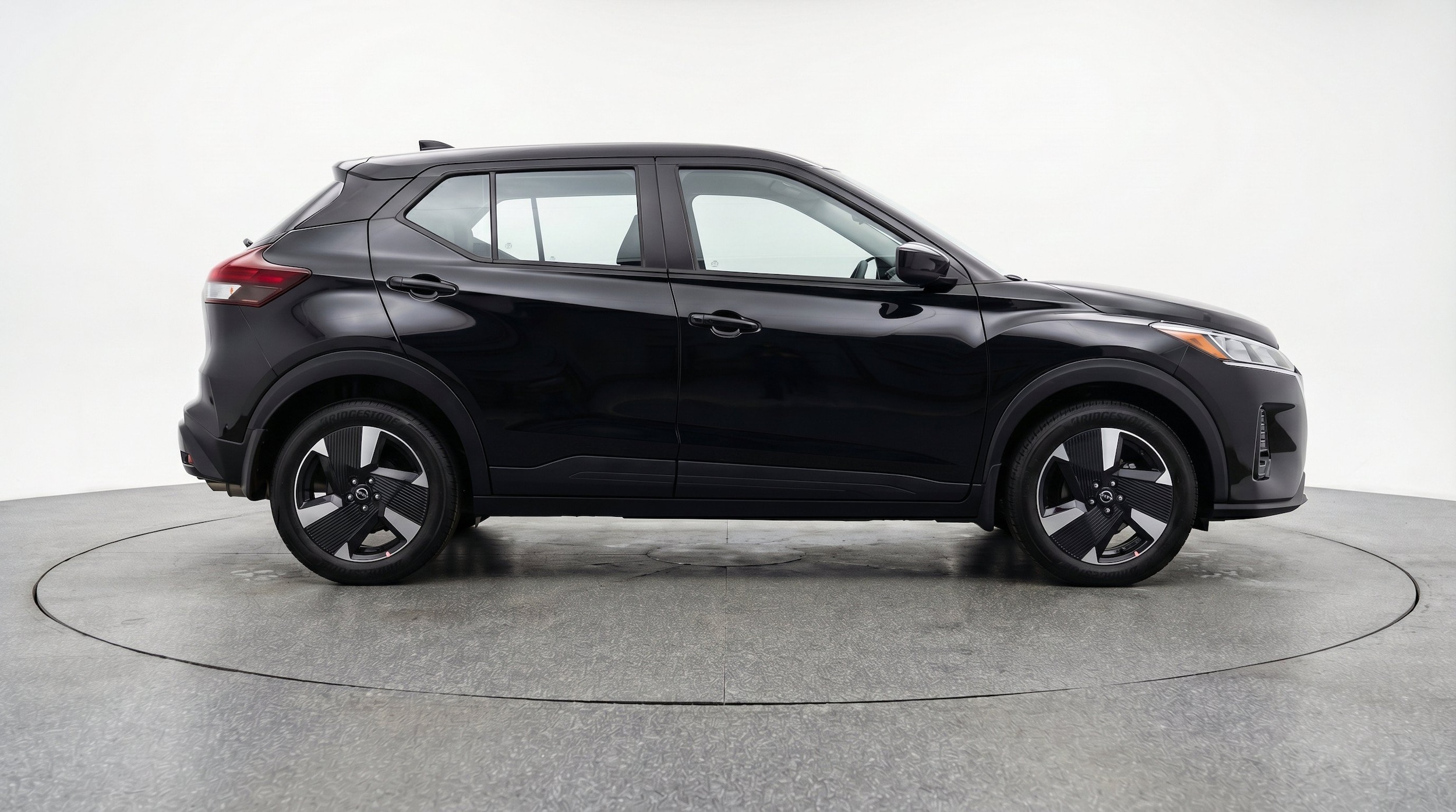 Thumbnail: 2026 Nissan Kicks - 11