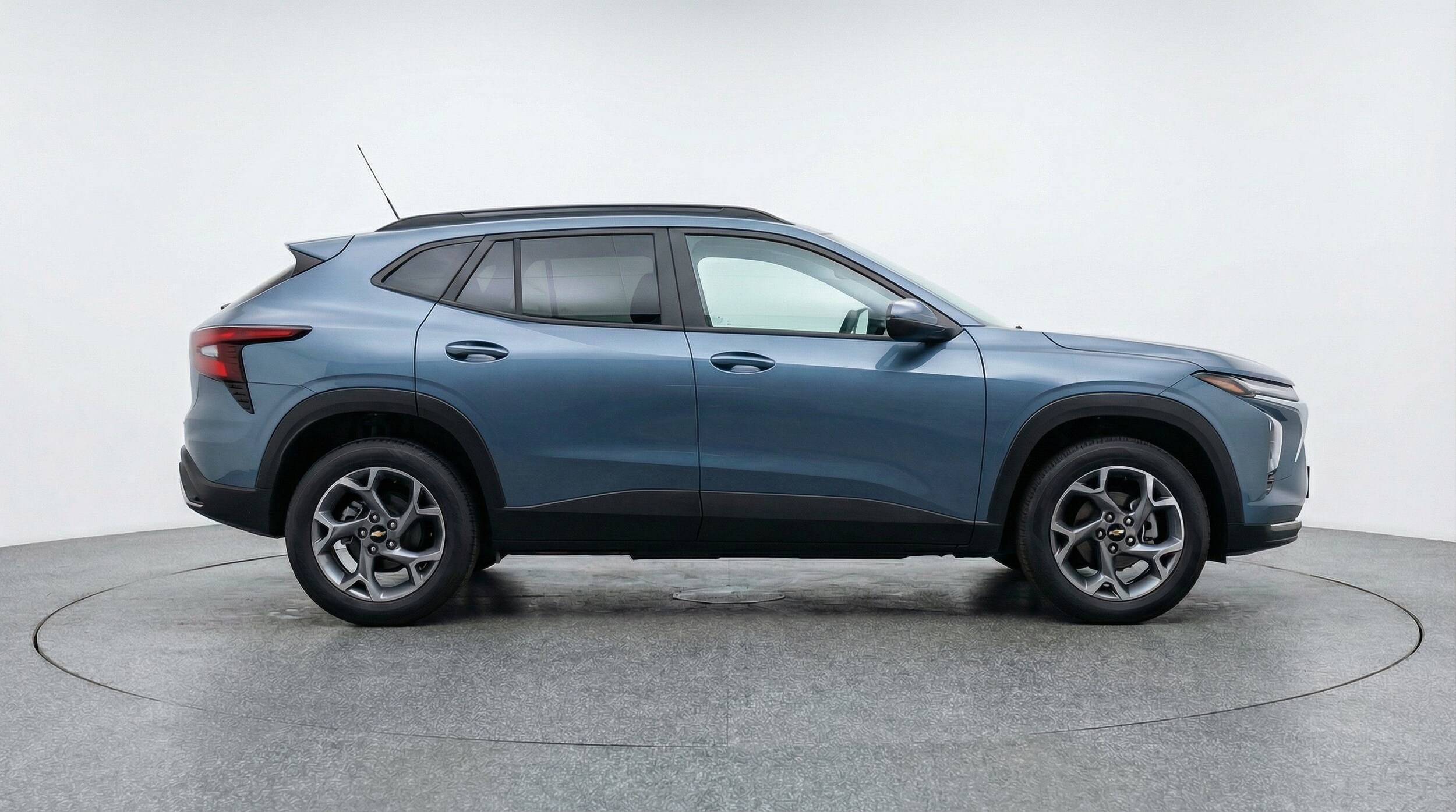 Thumbnail: 2025 Chevrolet Trax - 11