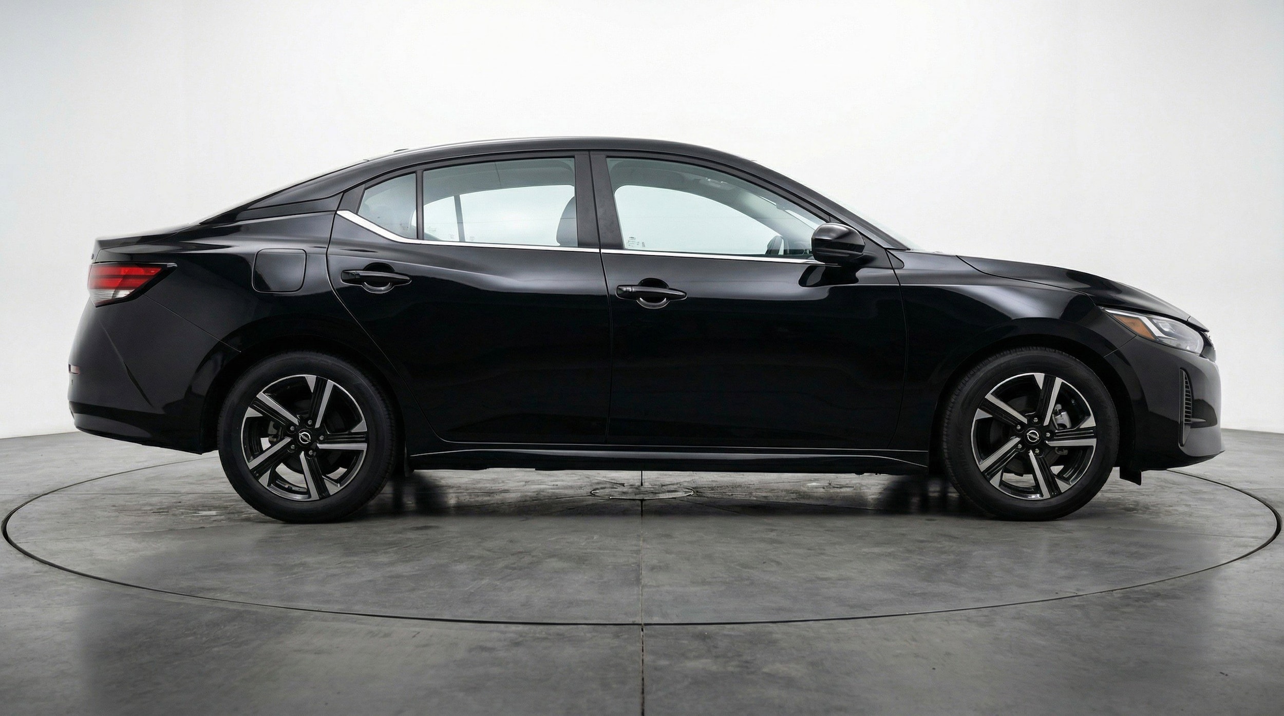 Thumbnail: 2025 Nissan Sentra - 11