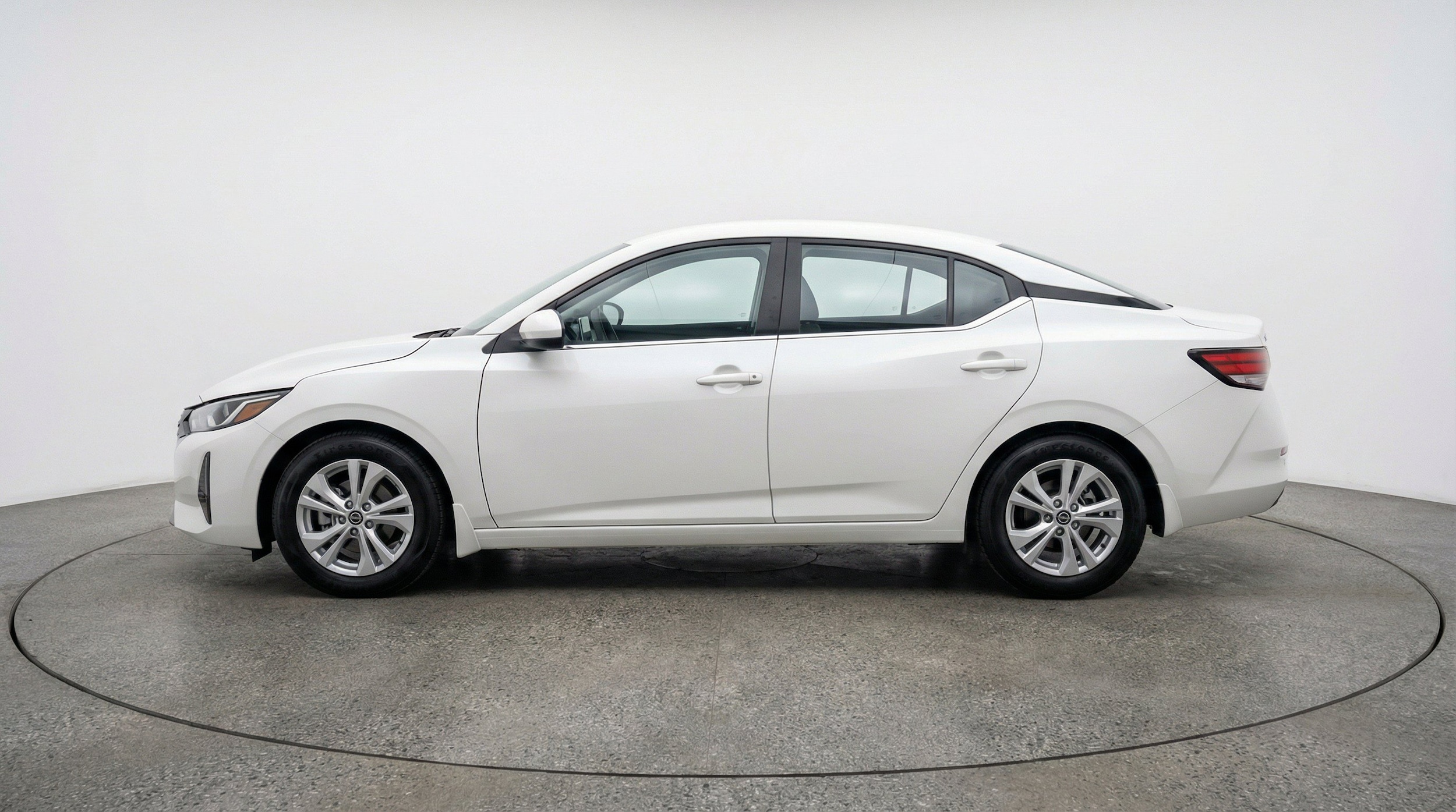 Thumbnail: 2025 Nissan Sentra - 5