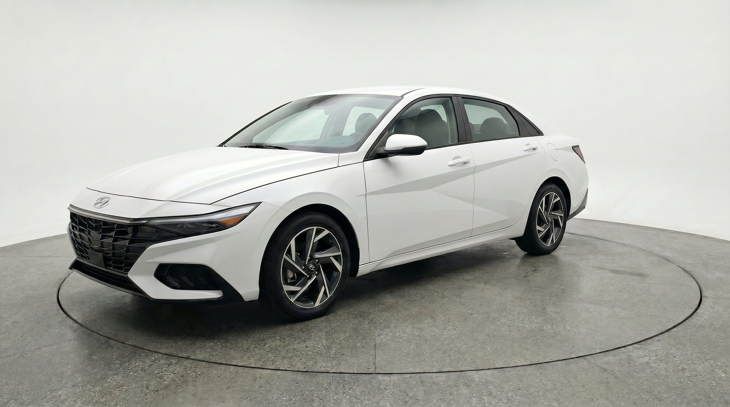 Thumbnail: 2025 Hyundai Elantra - 3