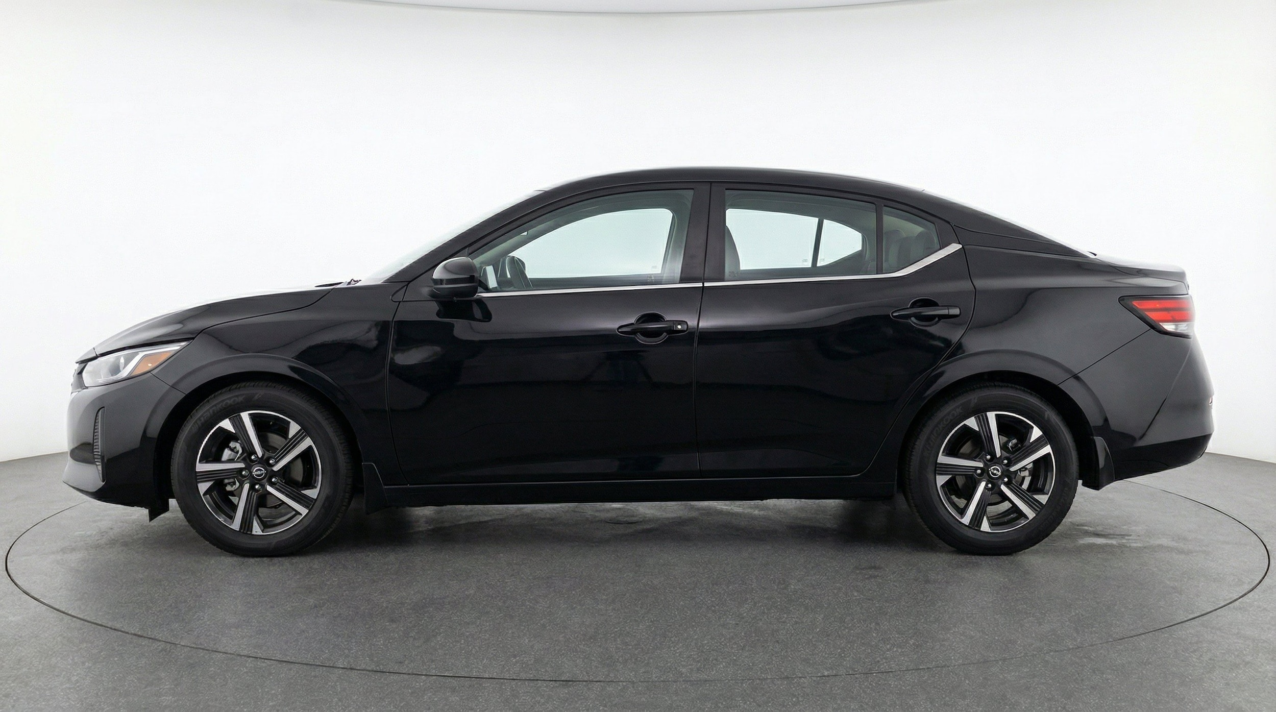 Thumbnail: 2025 Nissan Sentra - 5