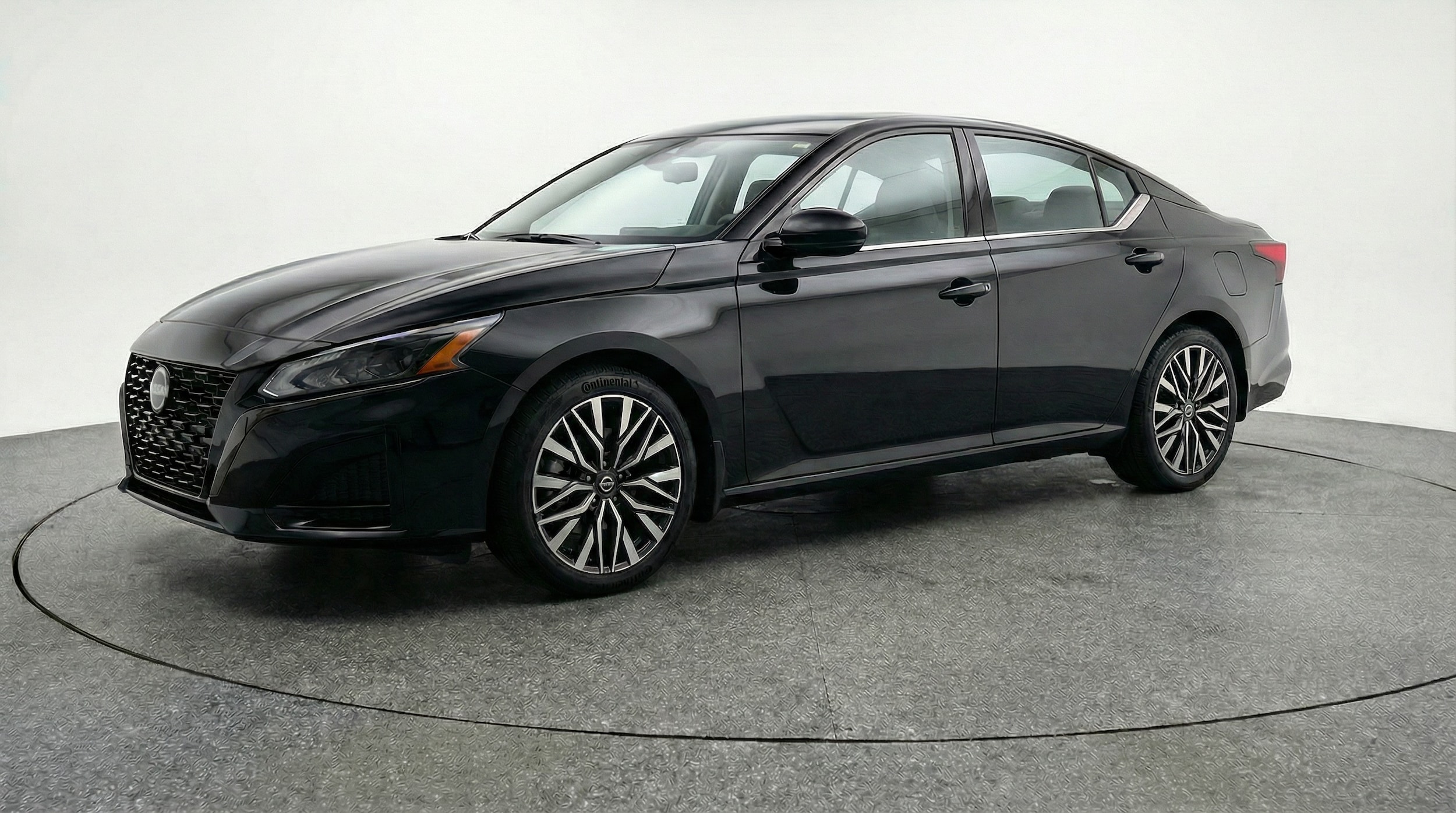 Thumbnail: 2025 Nissan Altima - 3