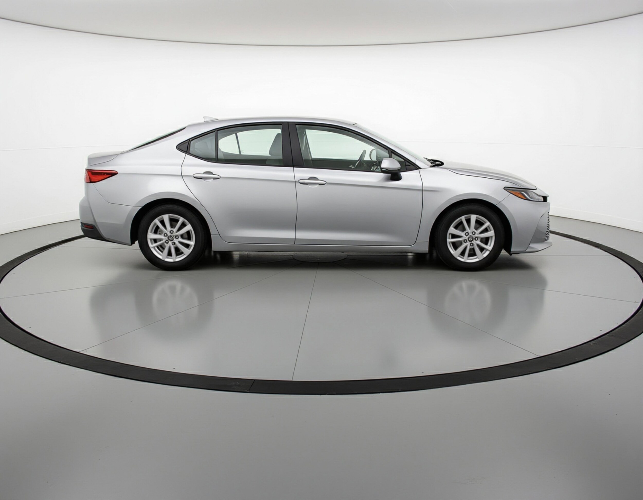 Thumbnail: 2025 Toyota Camry - 11