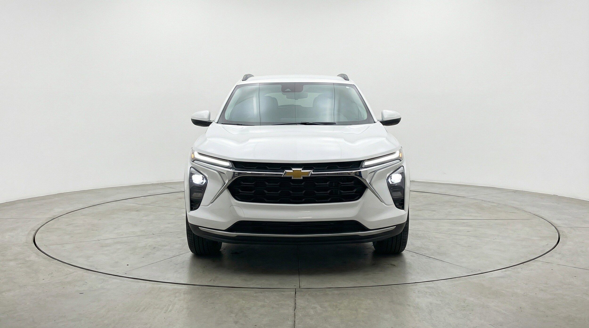 Thumbnail: 2025 Chevrolet Trax - 2