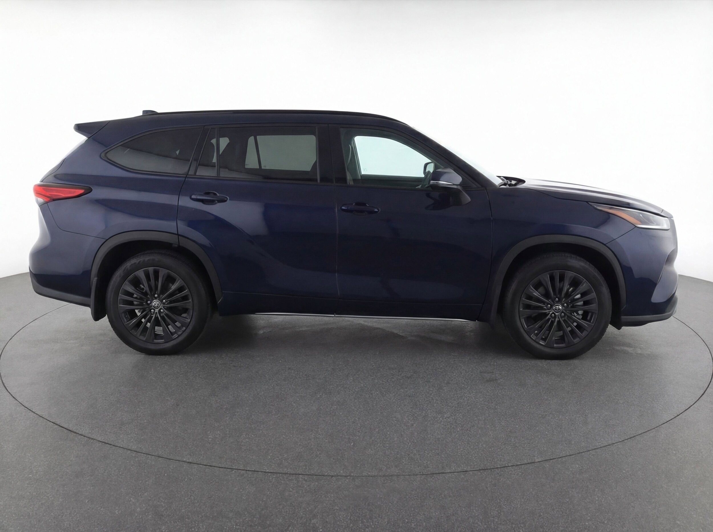 Thumbnail: 2024 Toyota Highlander - 11