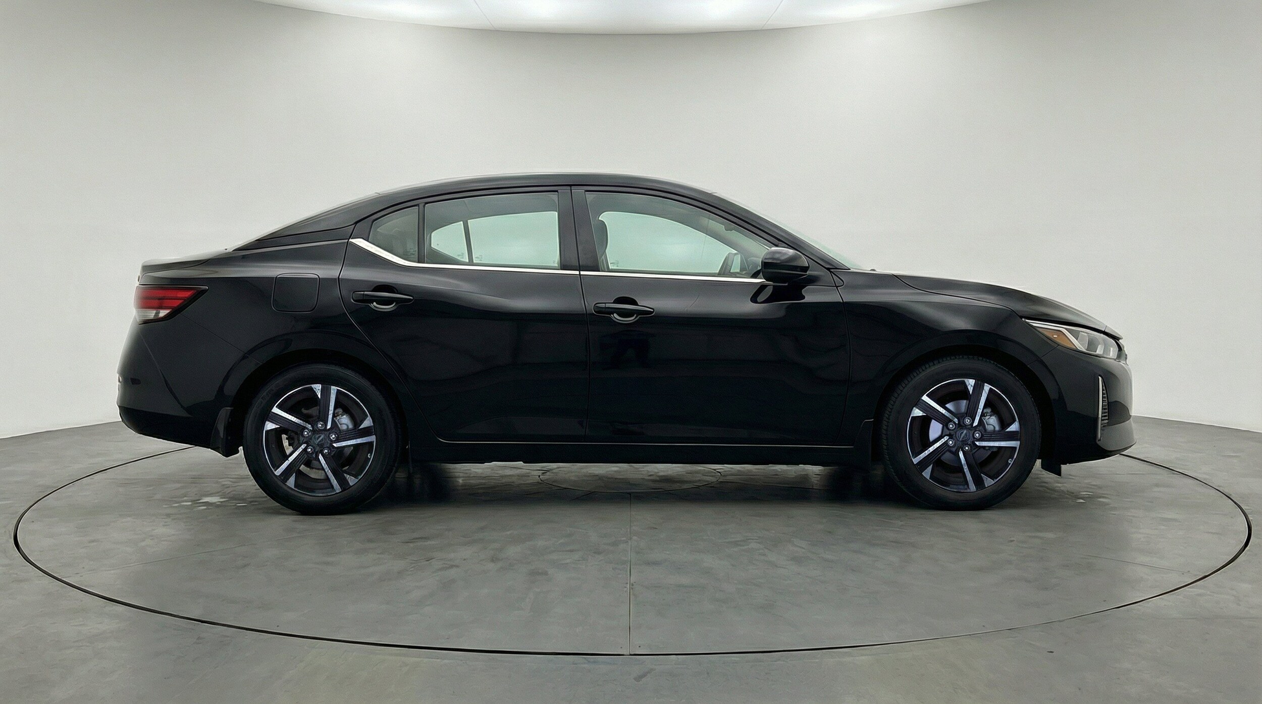 Thumbnail: 2025 Nissan Sentra - 11