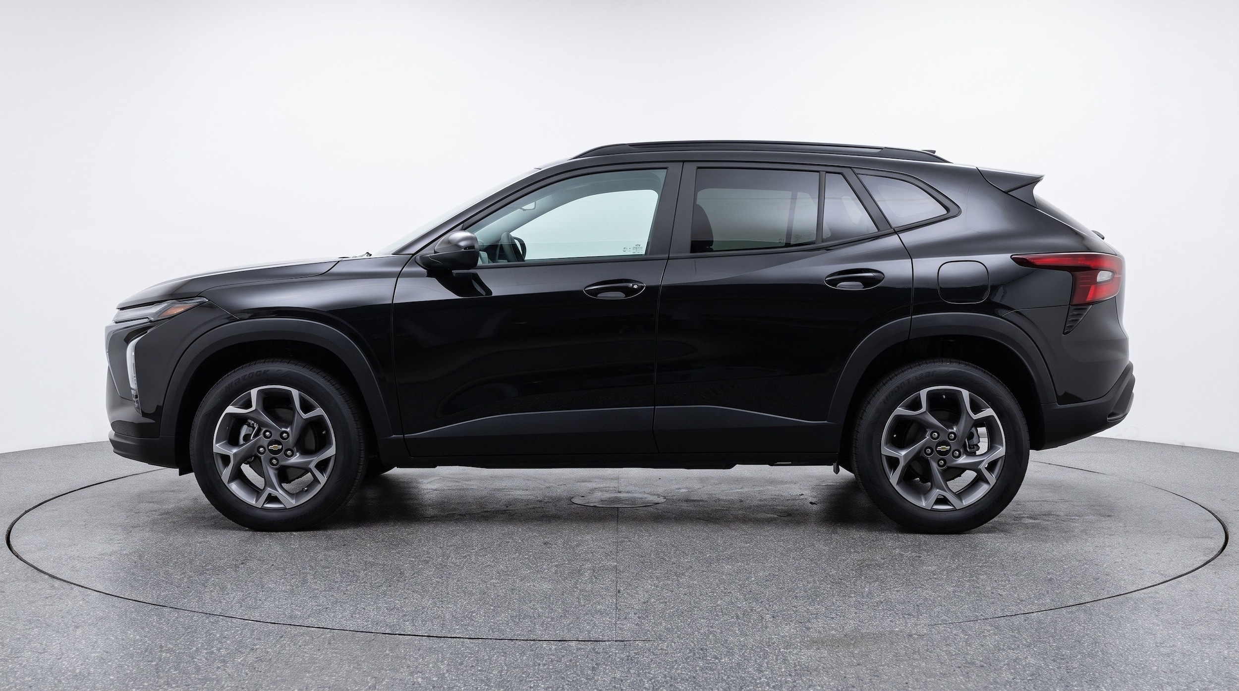 Thumbnail: 2025 Chevrolet Trax - 5