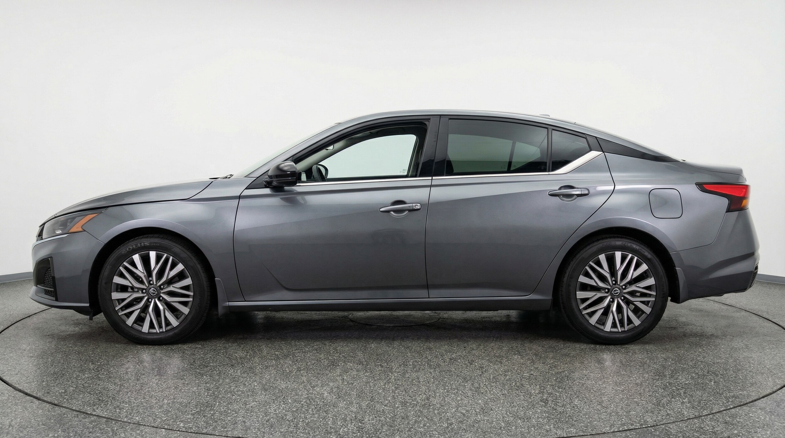 Thumbnail: 2025 Nissan Altima - 4