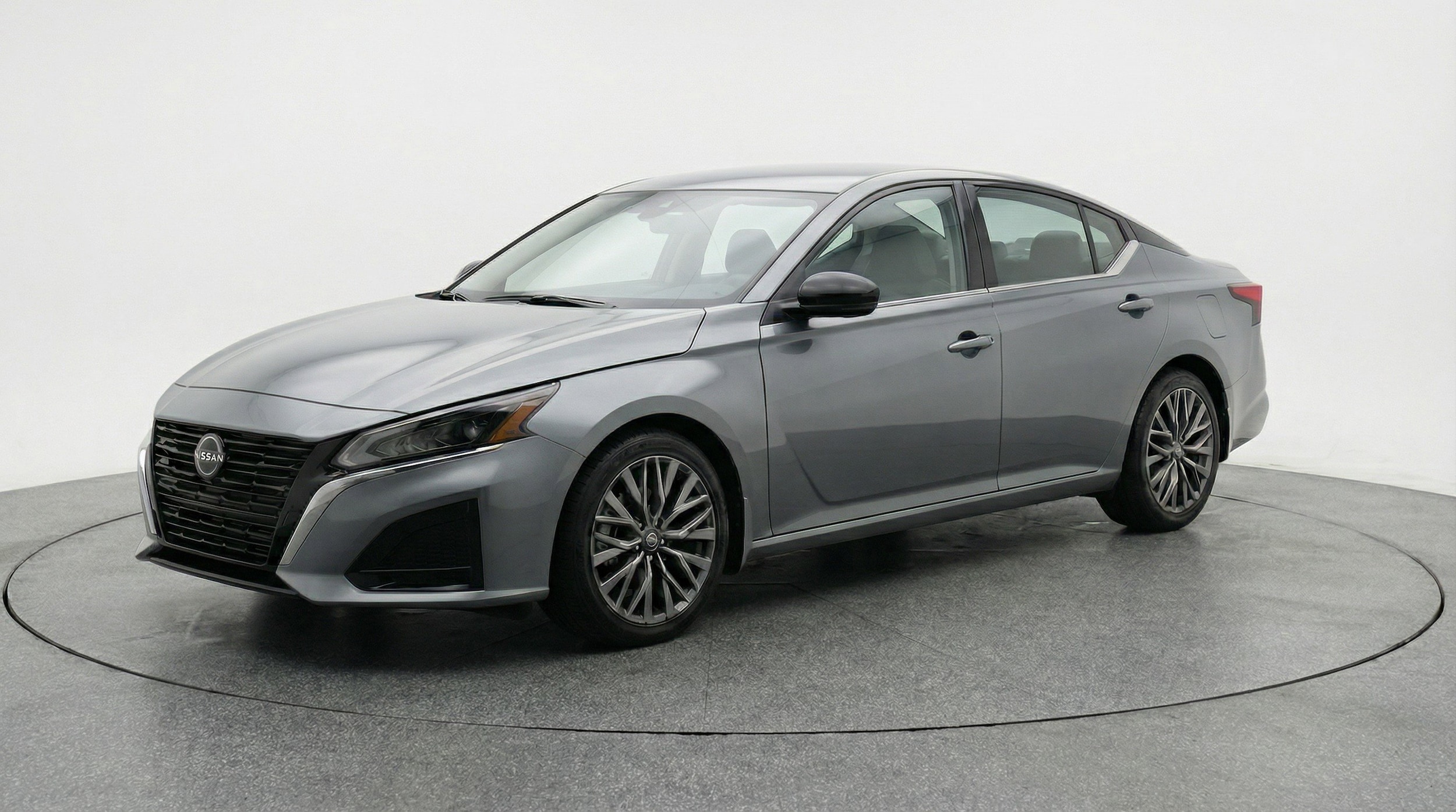 Thumbnail: 2025 Nissan Altima - 3