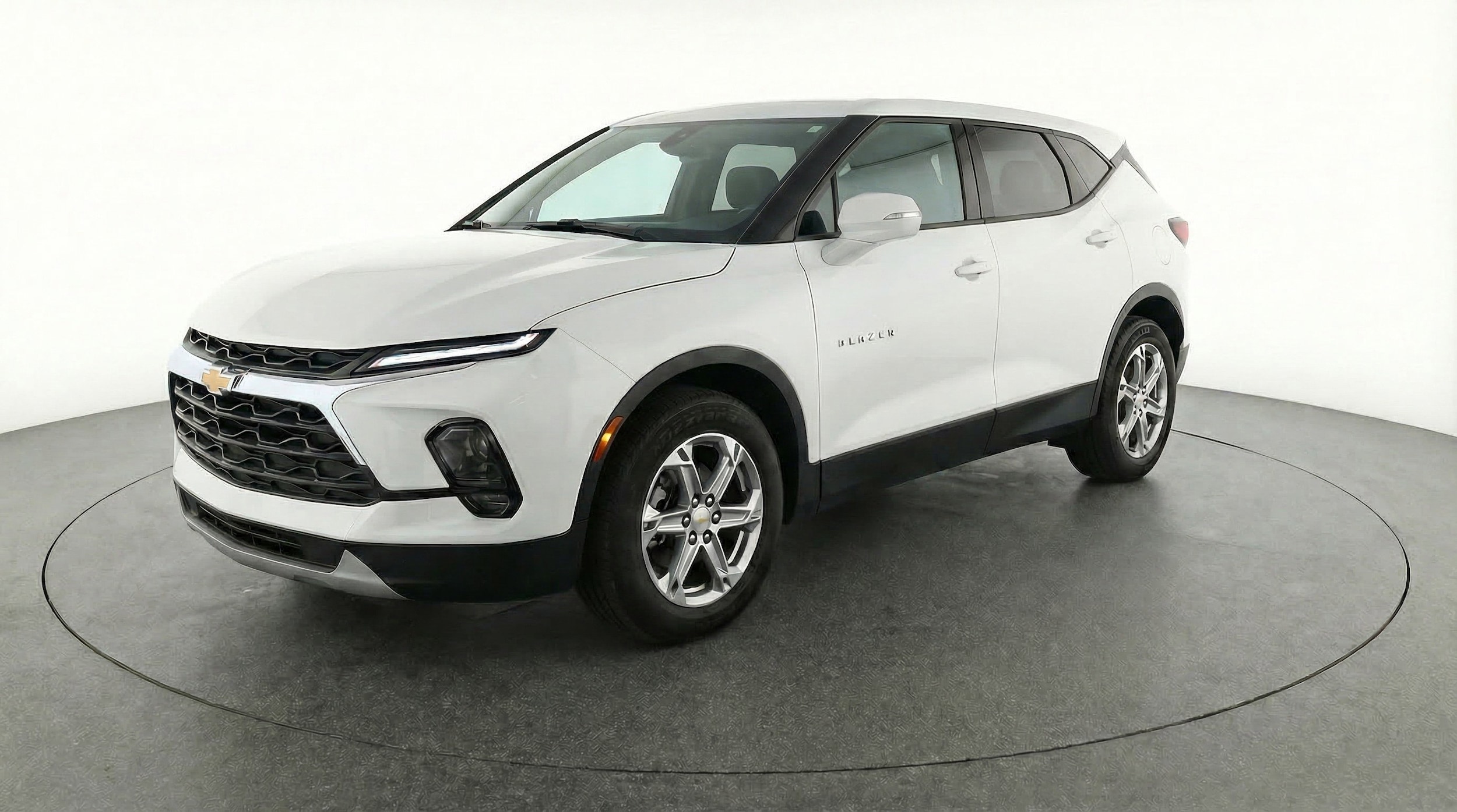 Thumbnail: 2025 Chevrolet Blazer - 3