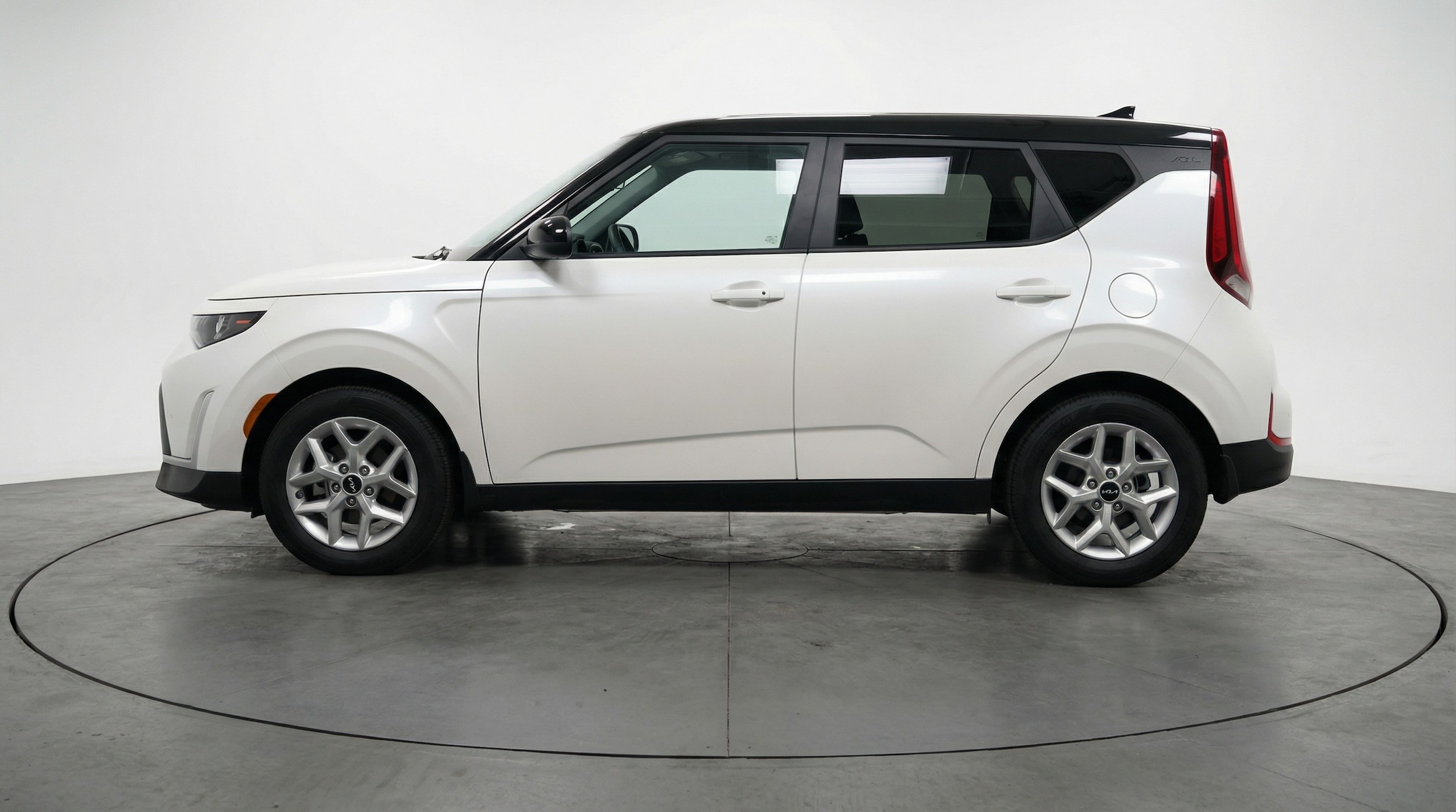 Thumbnail: 2025 Kia Soul - 4