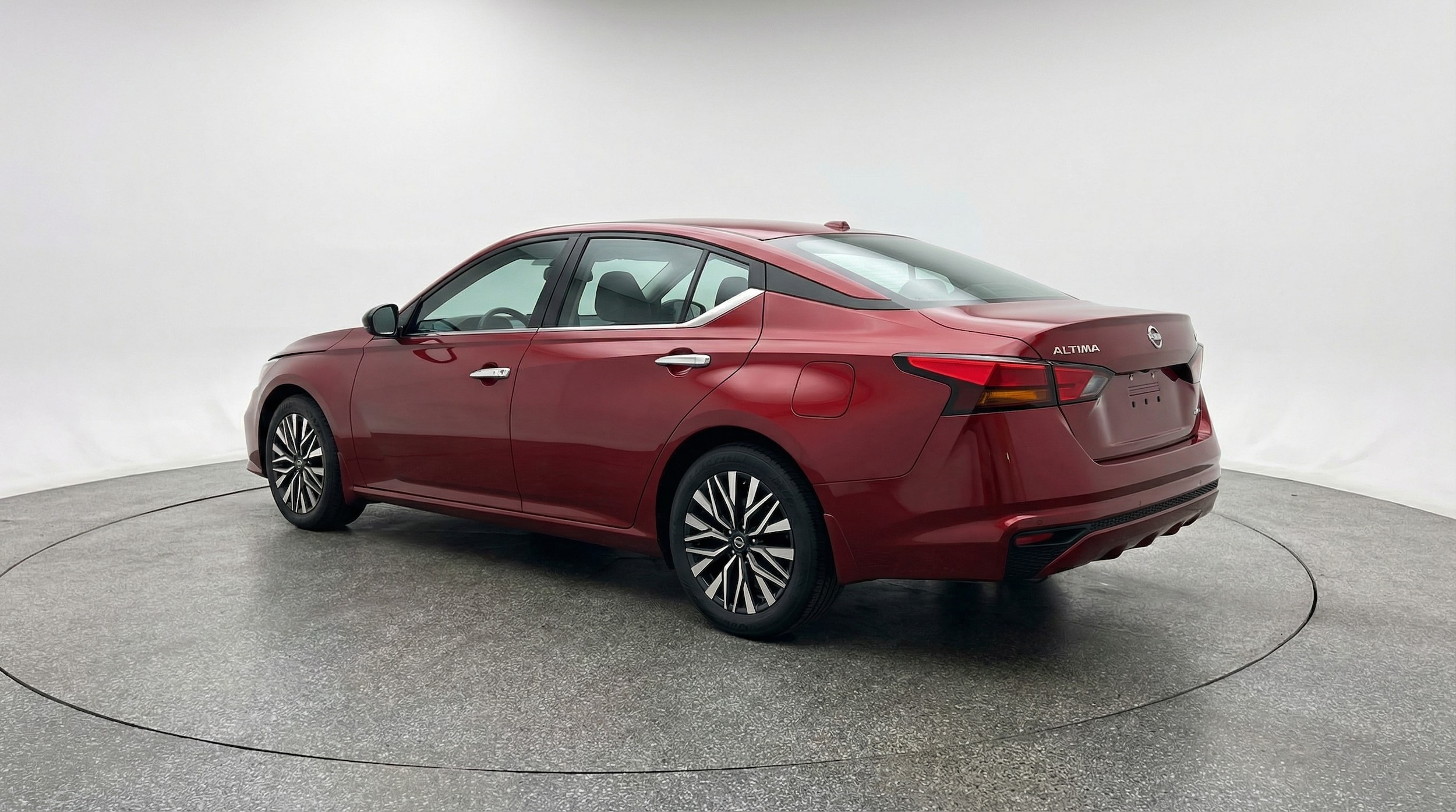 Thumbnail: 2025 Nissan Altima - 5