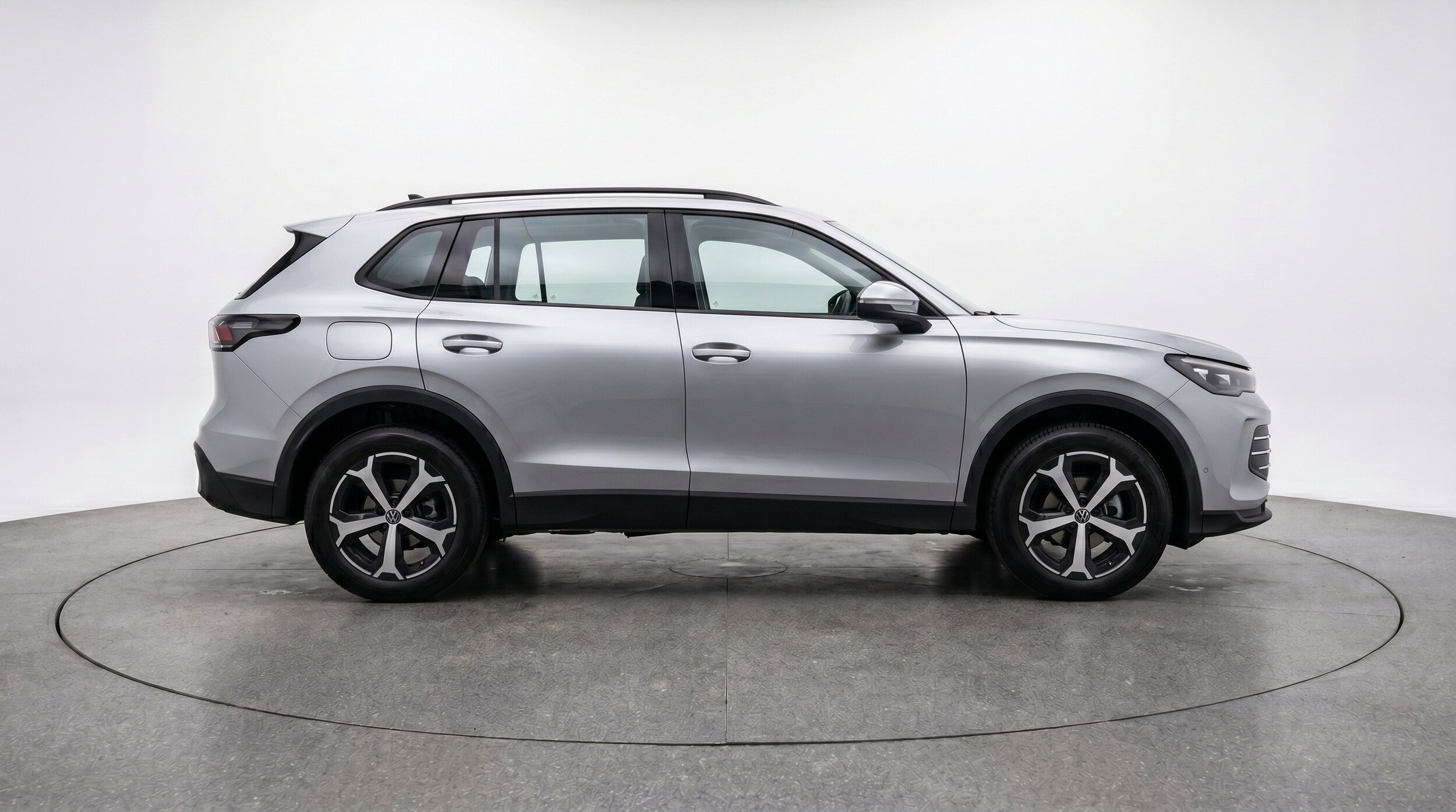 Thumbnail: 2026 Volkswagen Tiguan - 11