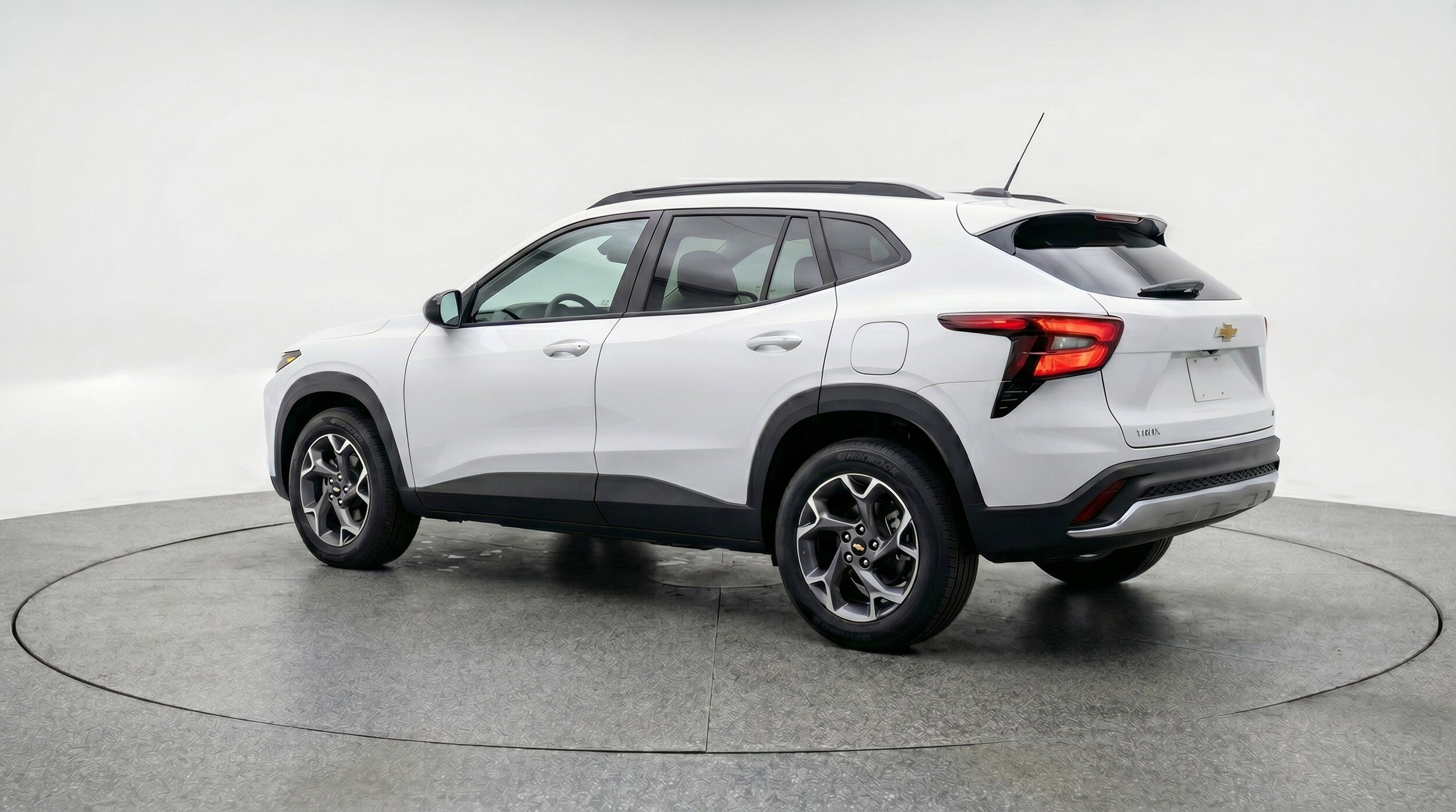 Thumbnail: 2025 Chevrolet Trax - 6