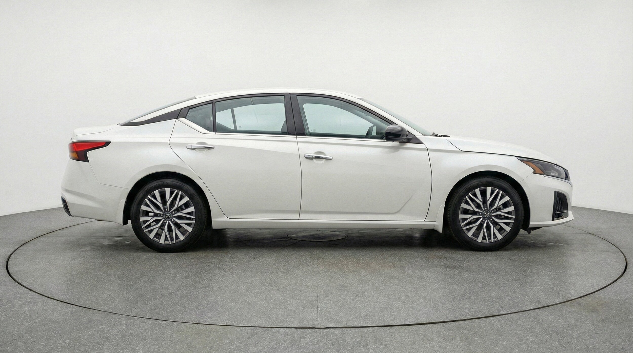Thumbnail: 2025 Nissan Altima - 11