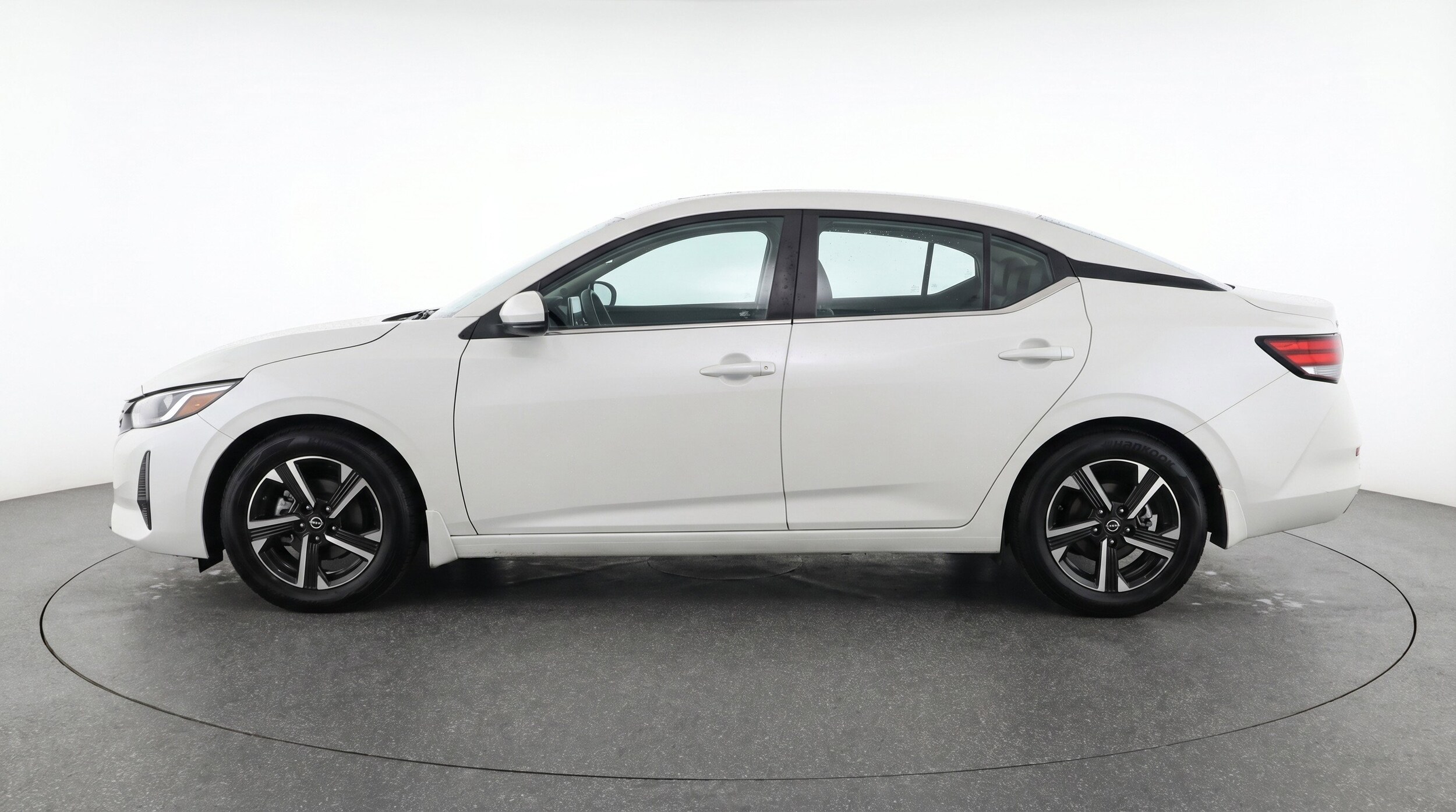 Thumbnail: 2025 Nissan Sentra - 5