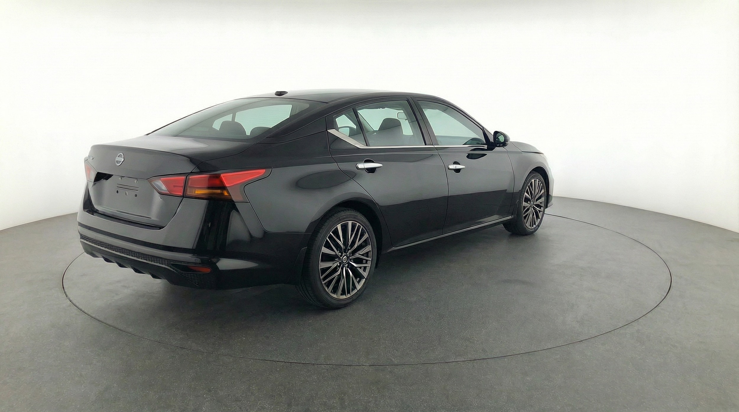 Thumbnail: 2025 Nissan Altima - 7