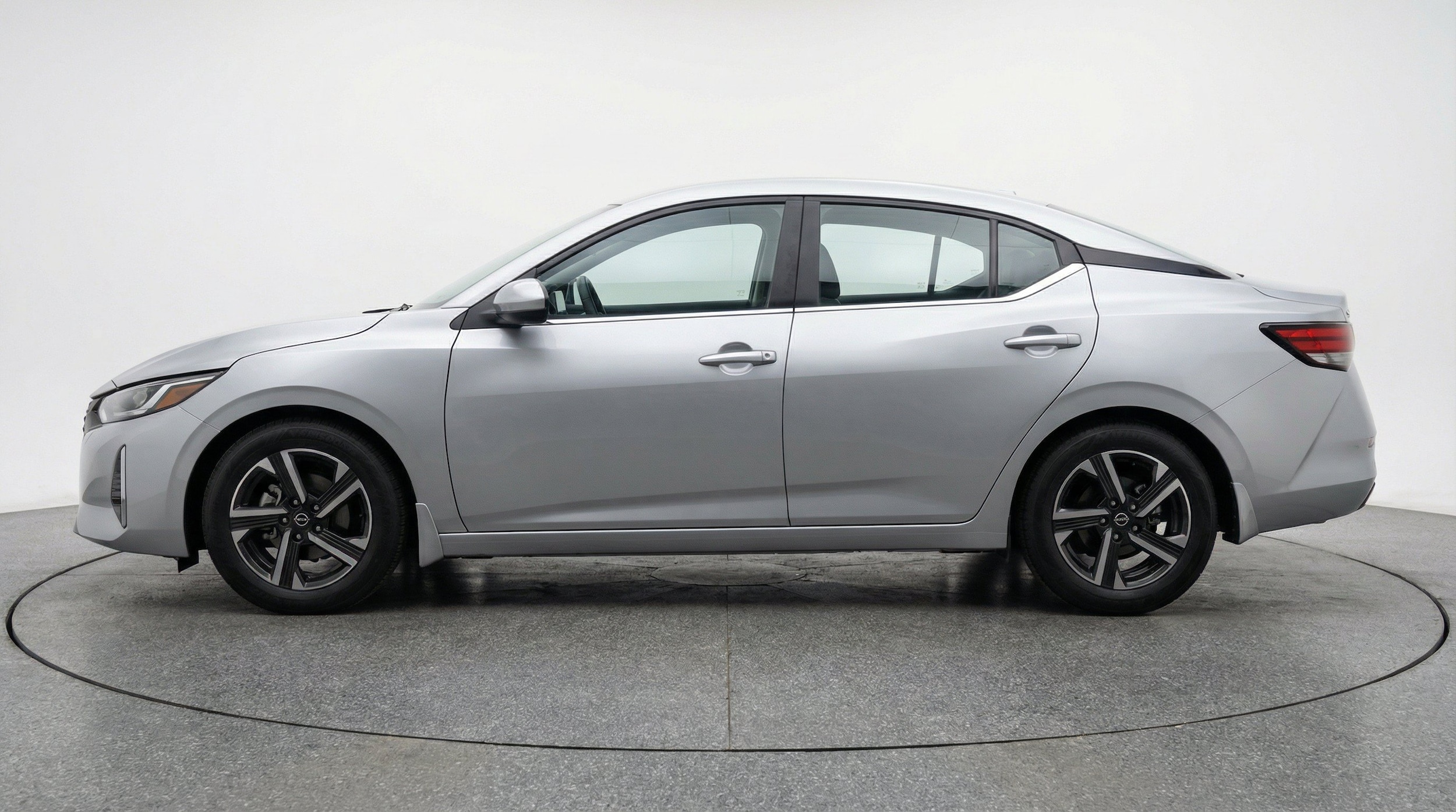 Thumbnail: 2025 Nissan Sentra - 5