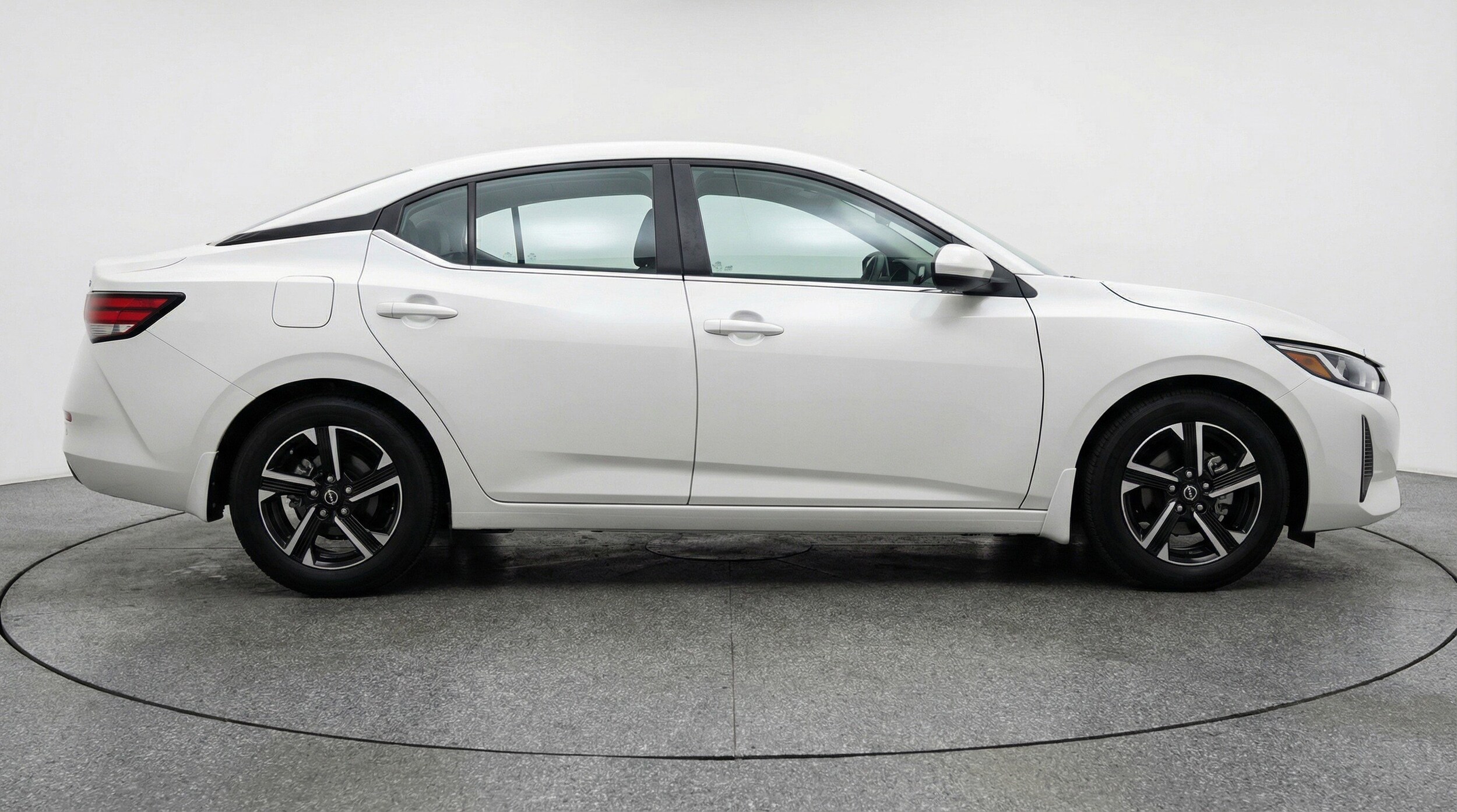 Thumbnail: 2025 Nissan Sentra - 11